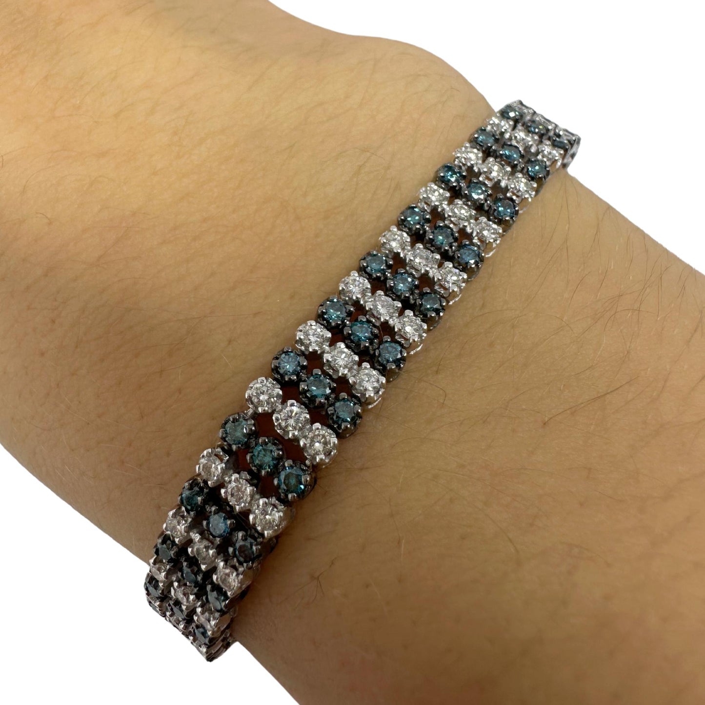 18k White Gold Blue and White Diamond Bracelet