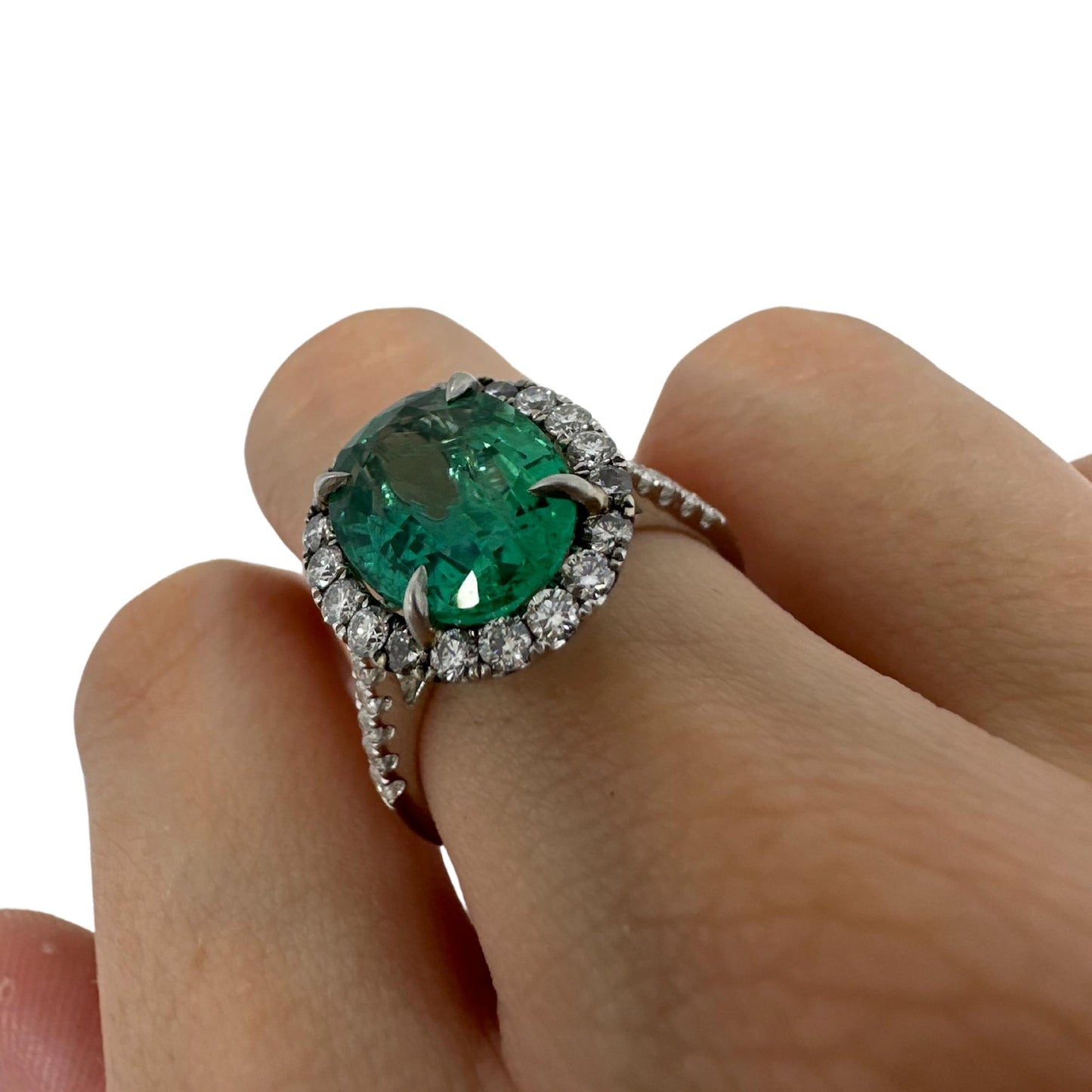 18K White Gold Diamond and Emerald Ring