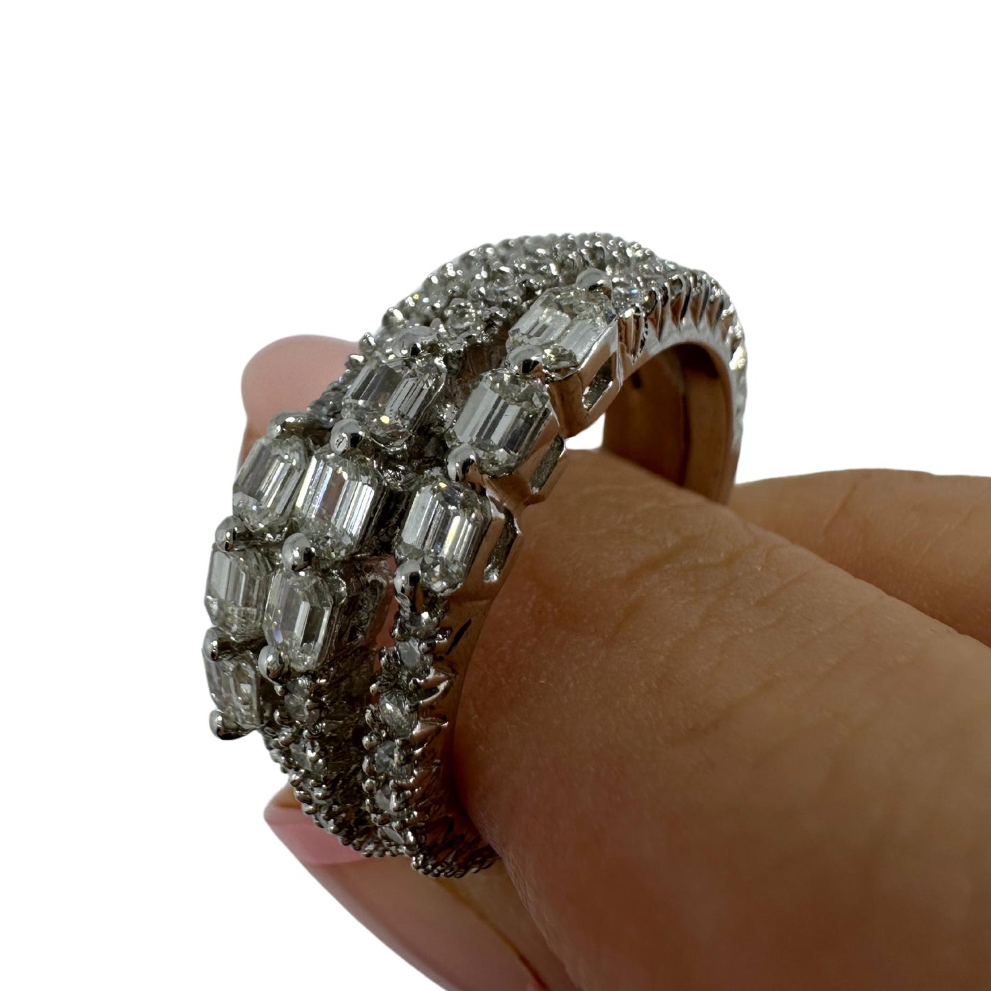 18K White Gold Emerald Cut Diamond Band Ring.
