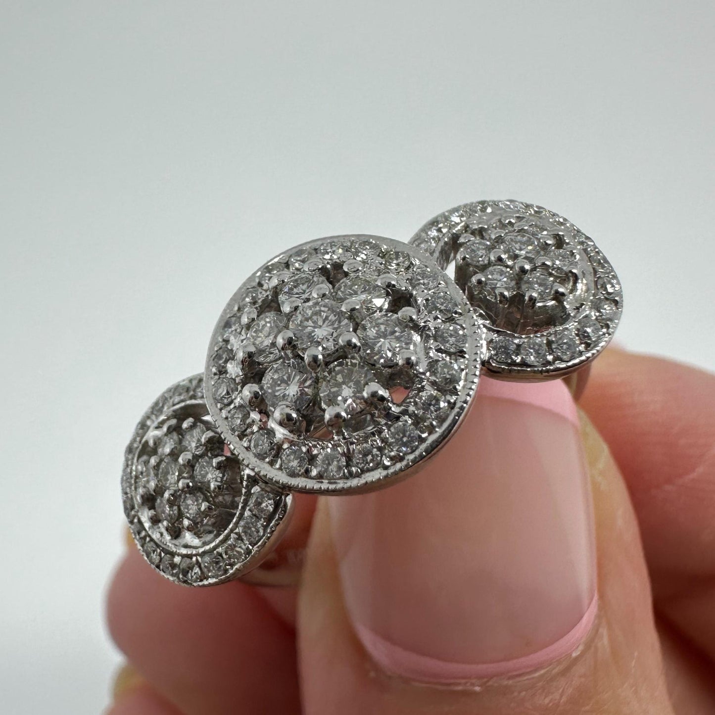 18k White Gold Diamond Cluster Ring