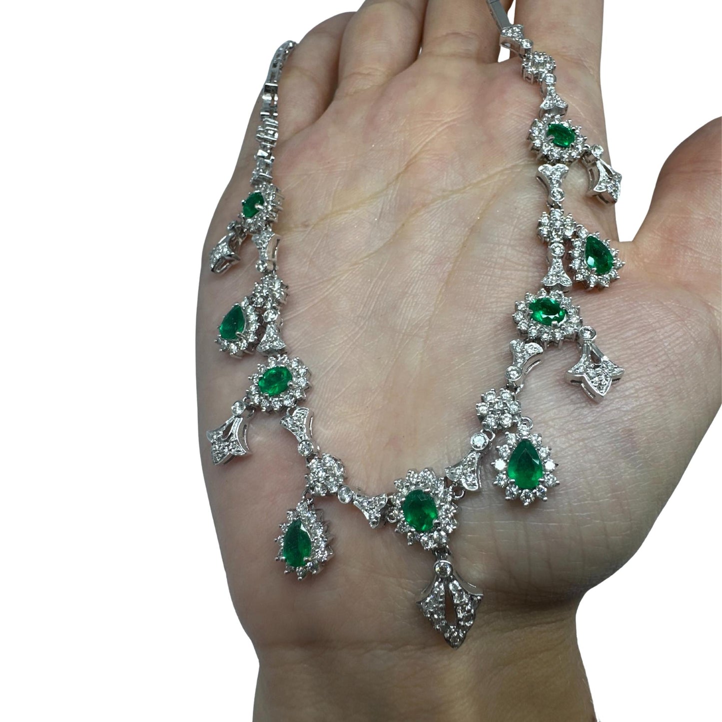 18K White Gold Diamond and Emerald Necklace - 16 inches