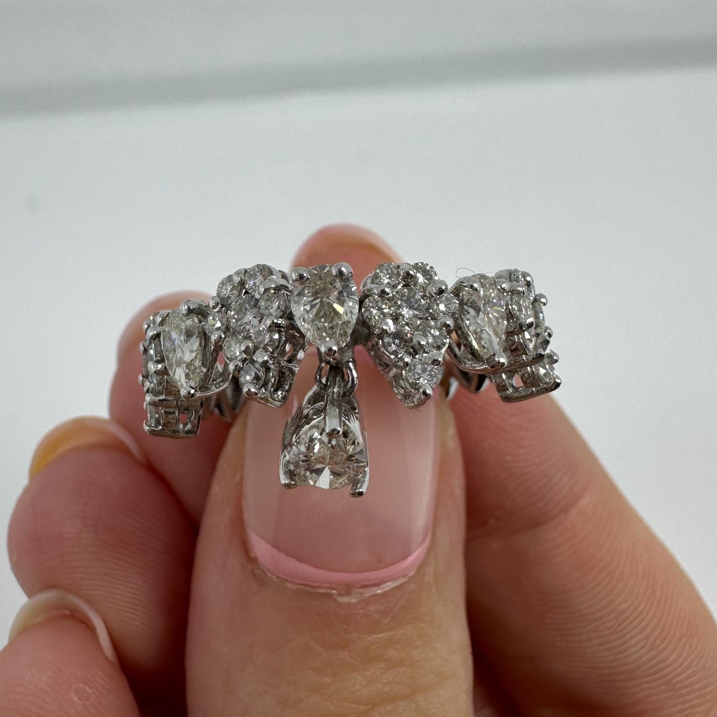 18K White Gold Pear Cut Diamond Dangling Band Ring