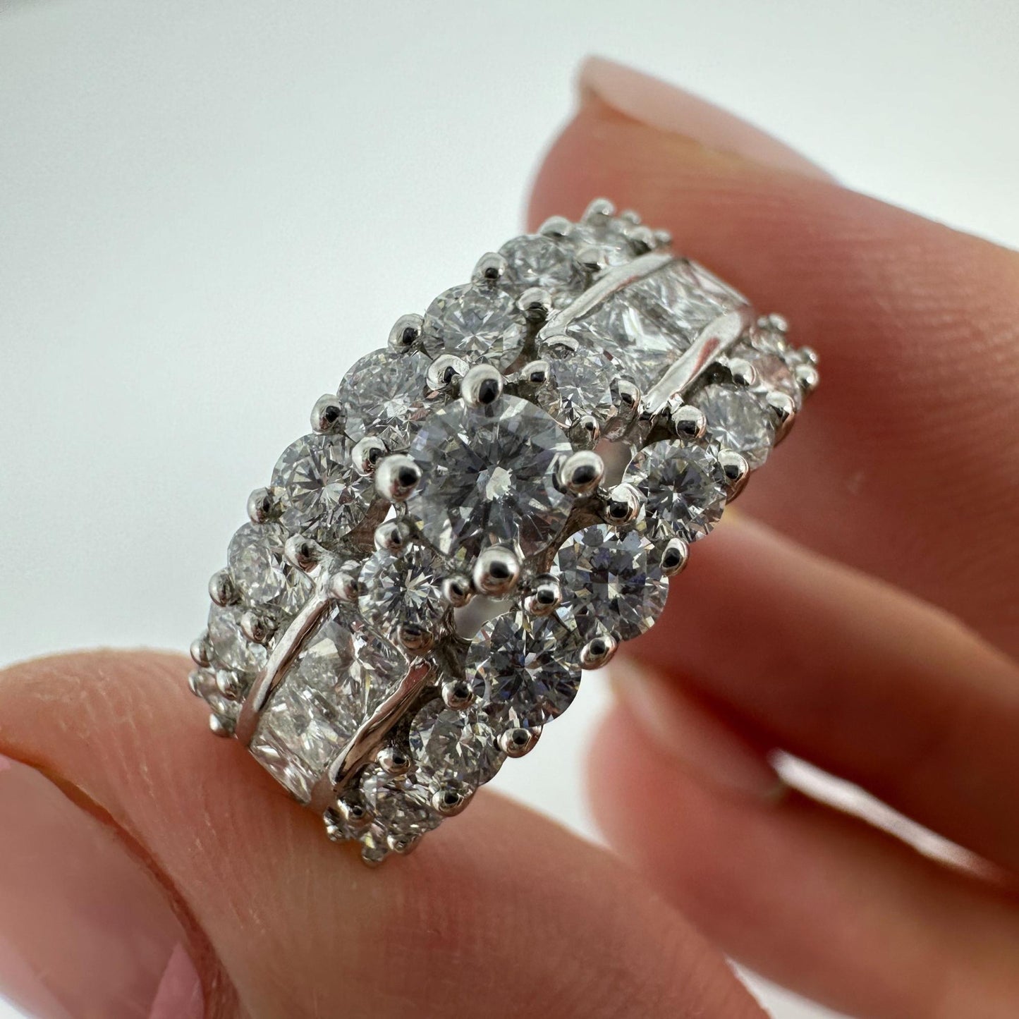 18k Princess Cut Diamond Band Ring