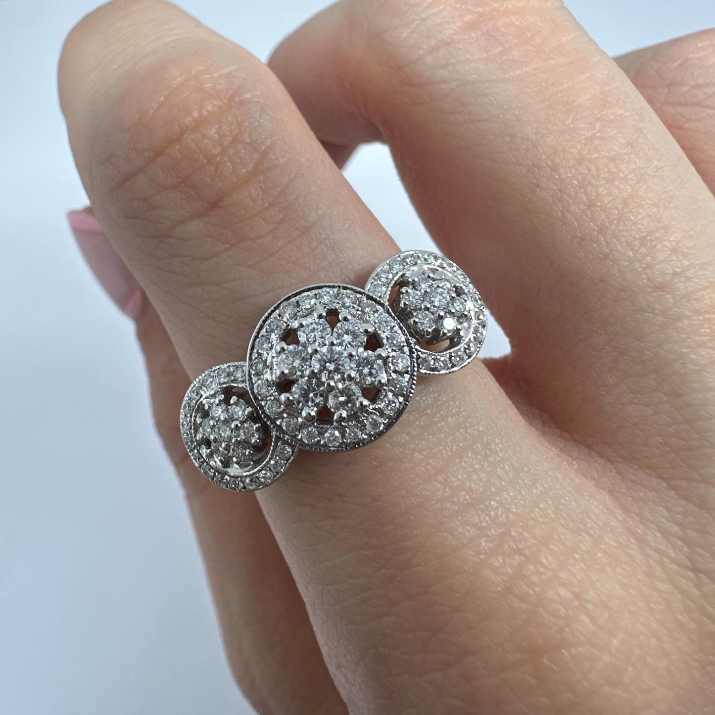 18k White Gold Diamond Cluster Ring