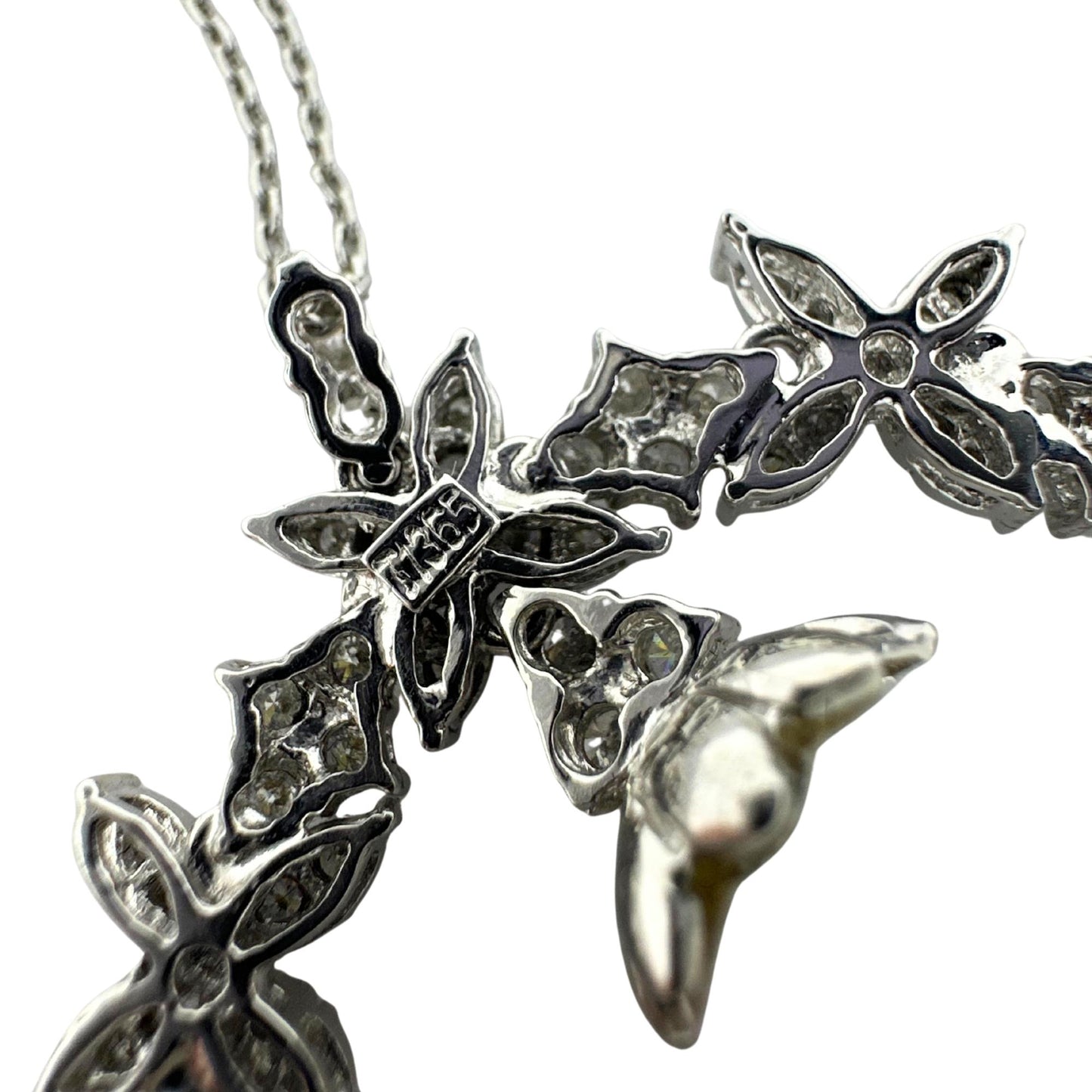 18K White Gold Diamond and Pearl Pendant Necklace