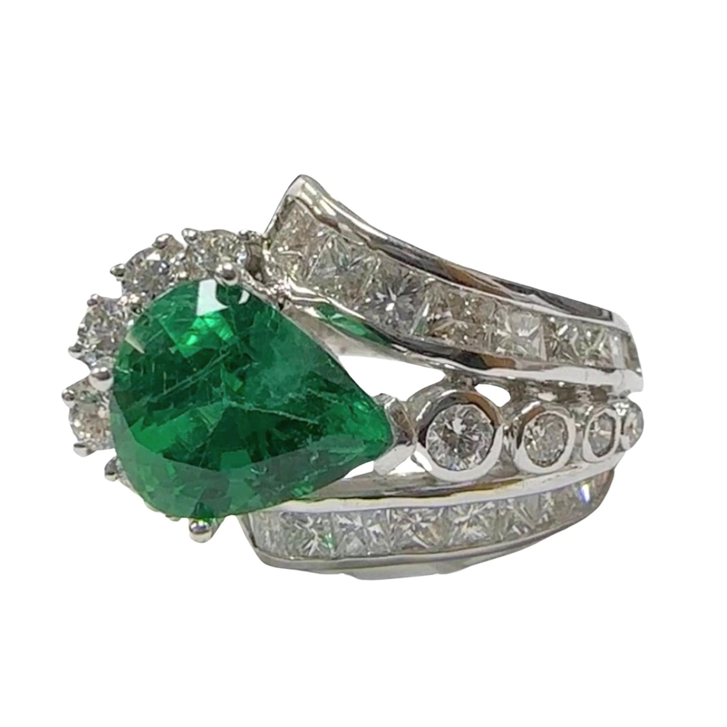 GIA Certified 18k Diamond and Emerald Ring