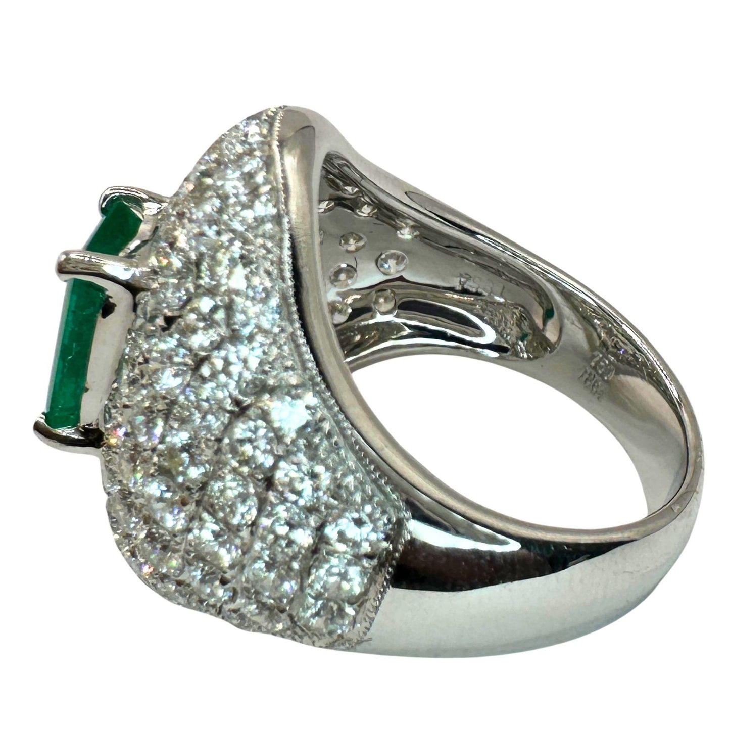 18k Diamond and Emerald Ring
