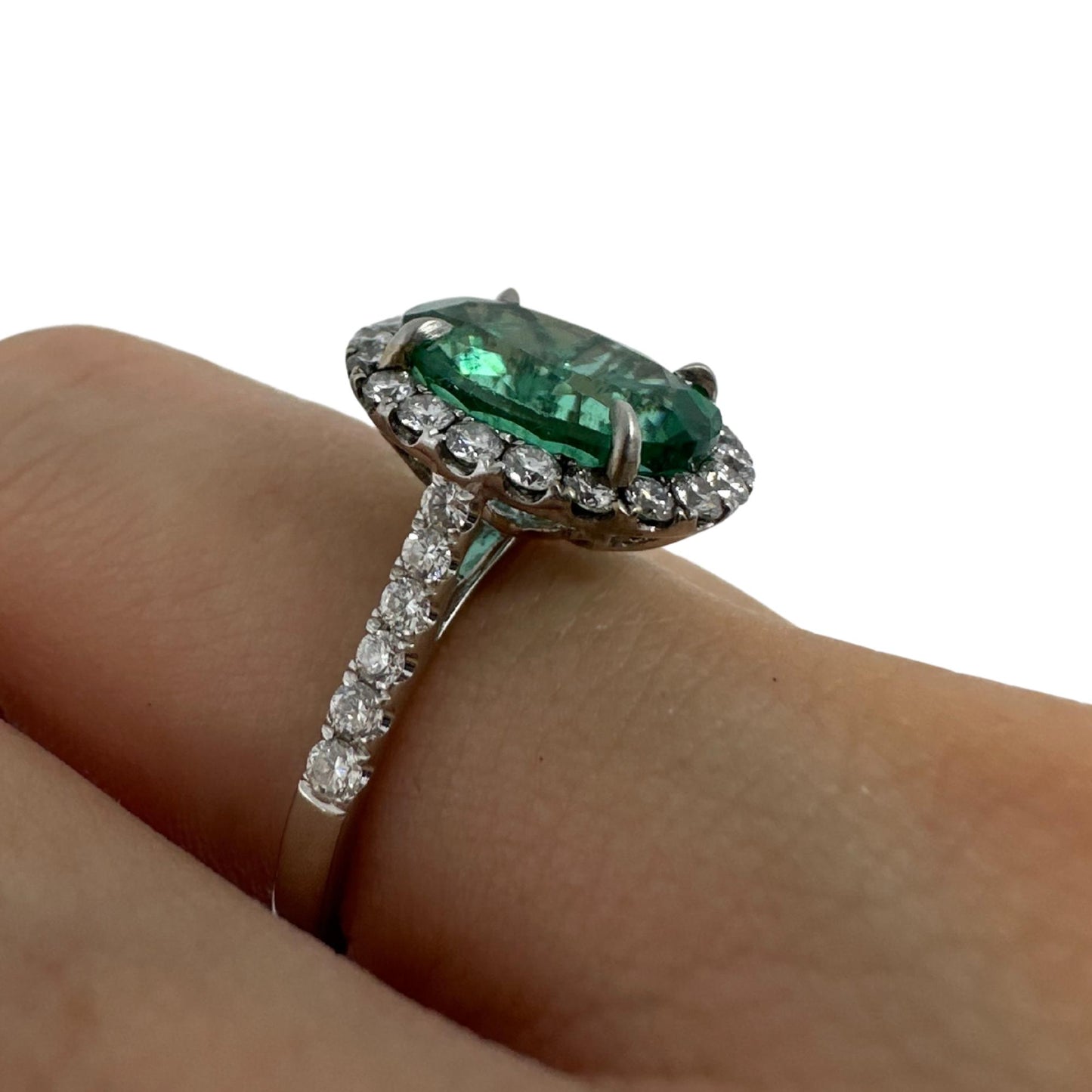 18K White Gold Diamond and Emerald Ring