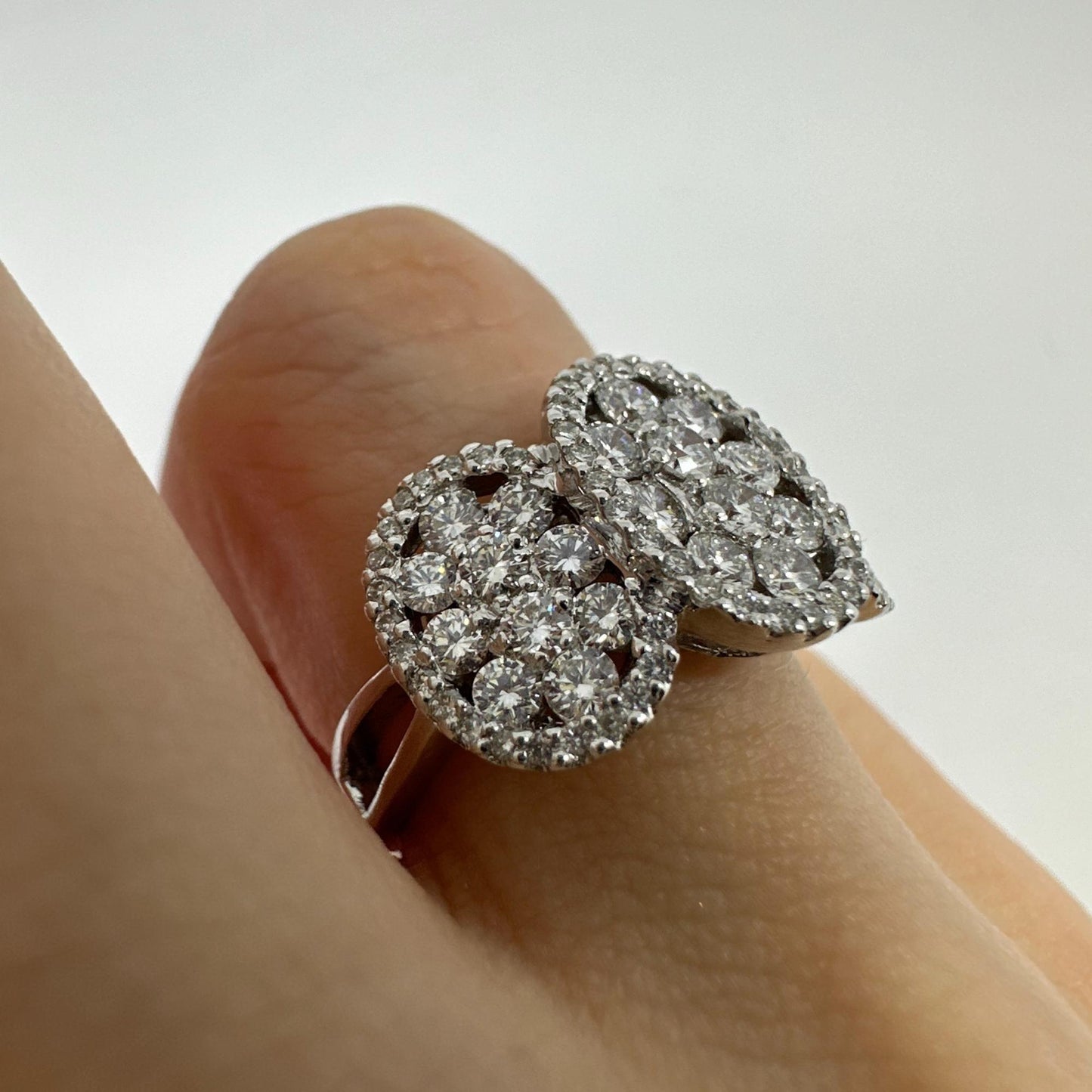18K White Gold Diamond Cluster Ring