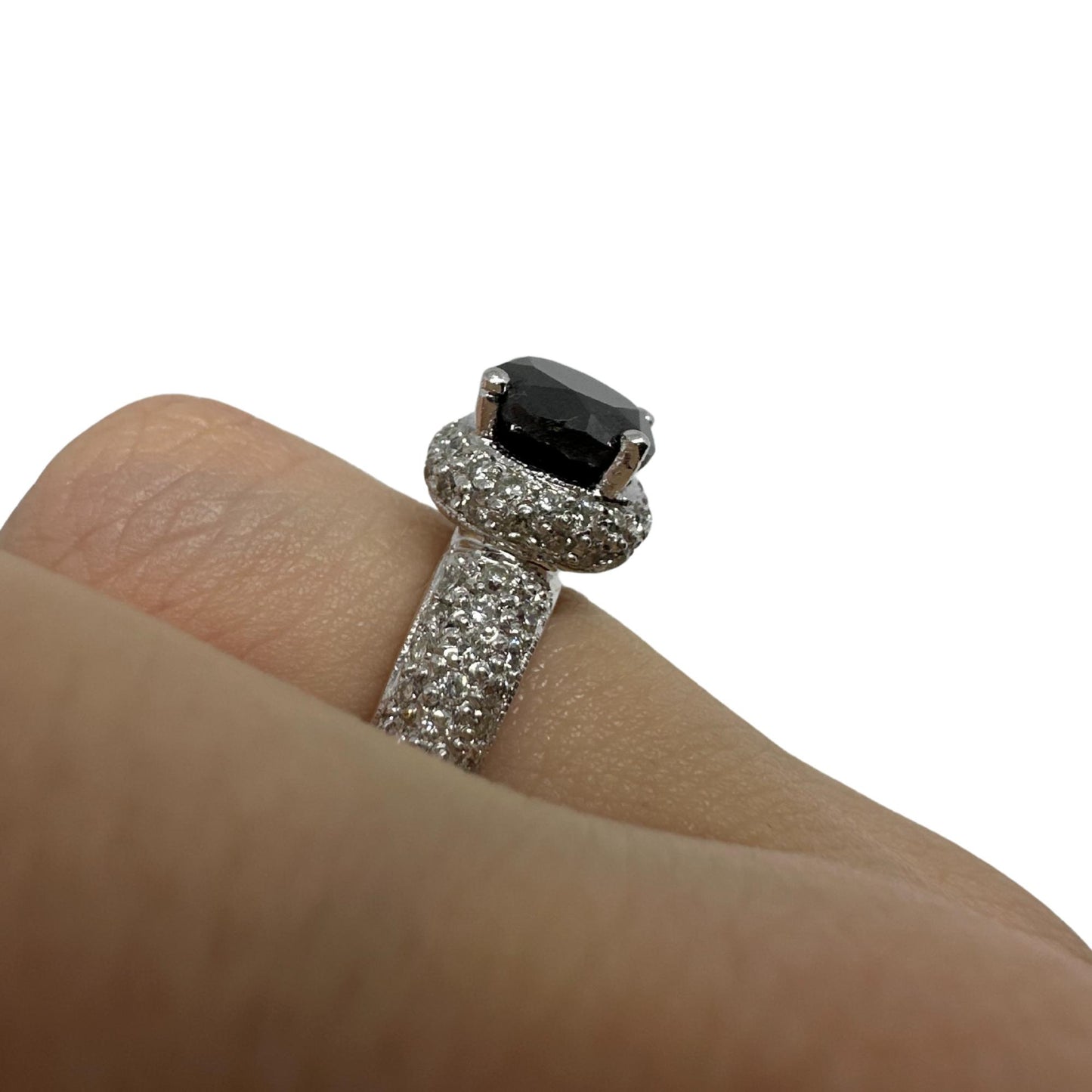 18K White Gold Black and White Diamond Ring