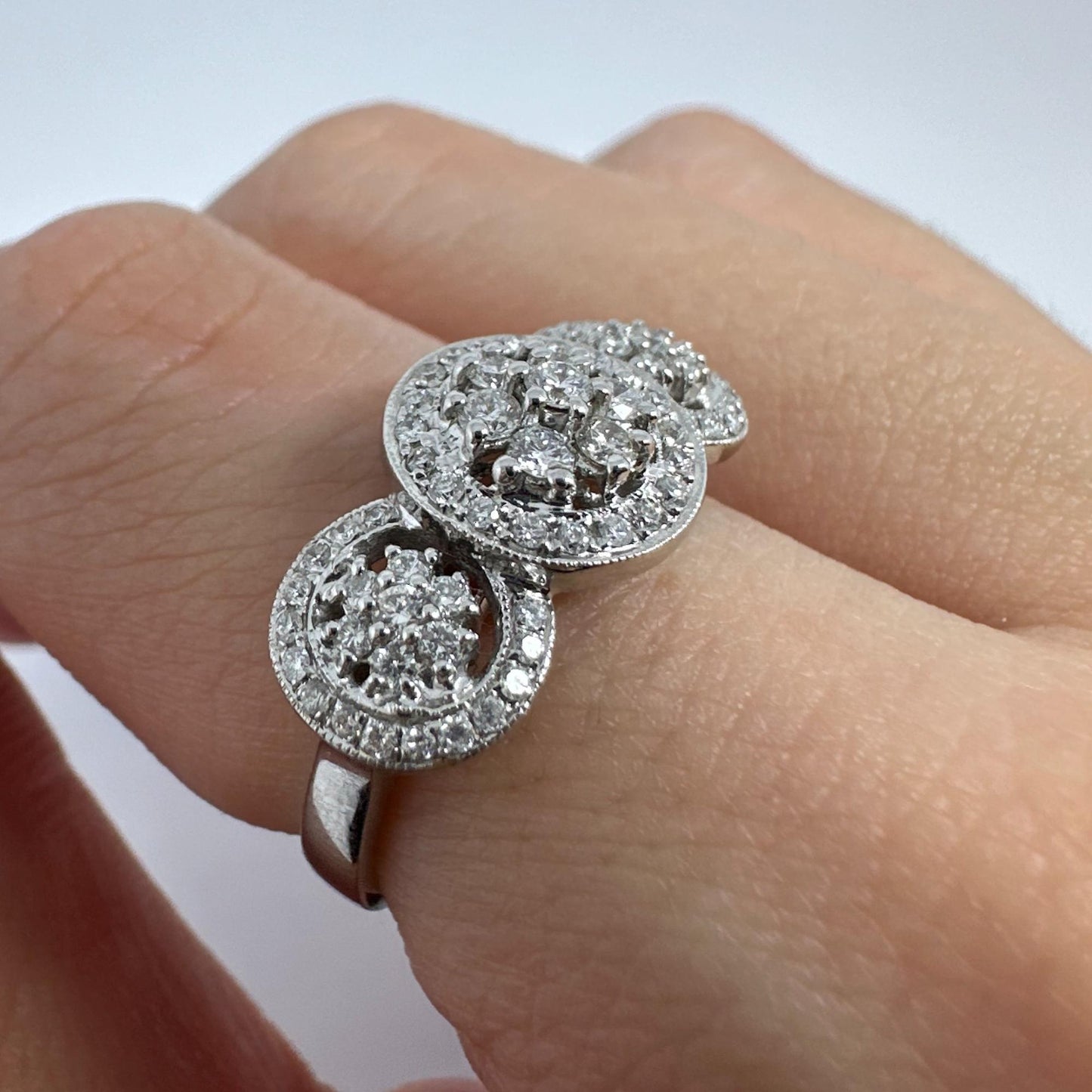 18k White Gold Diamond Cluster Ring
