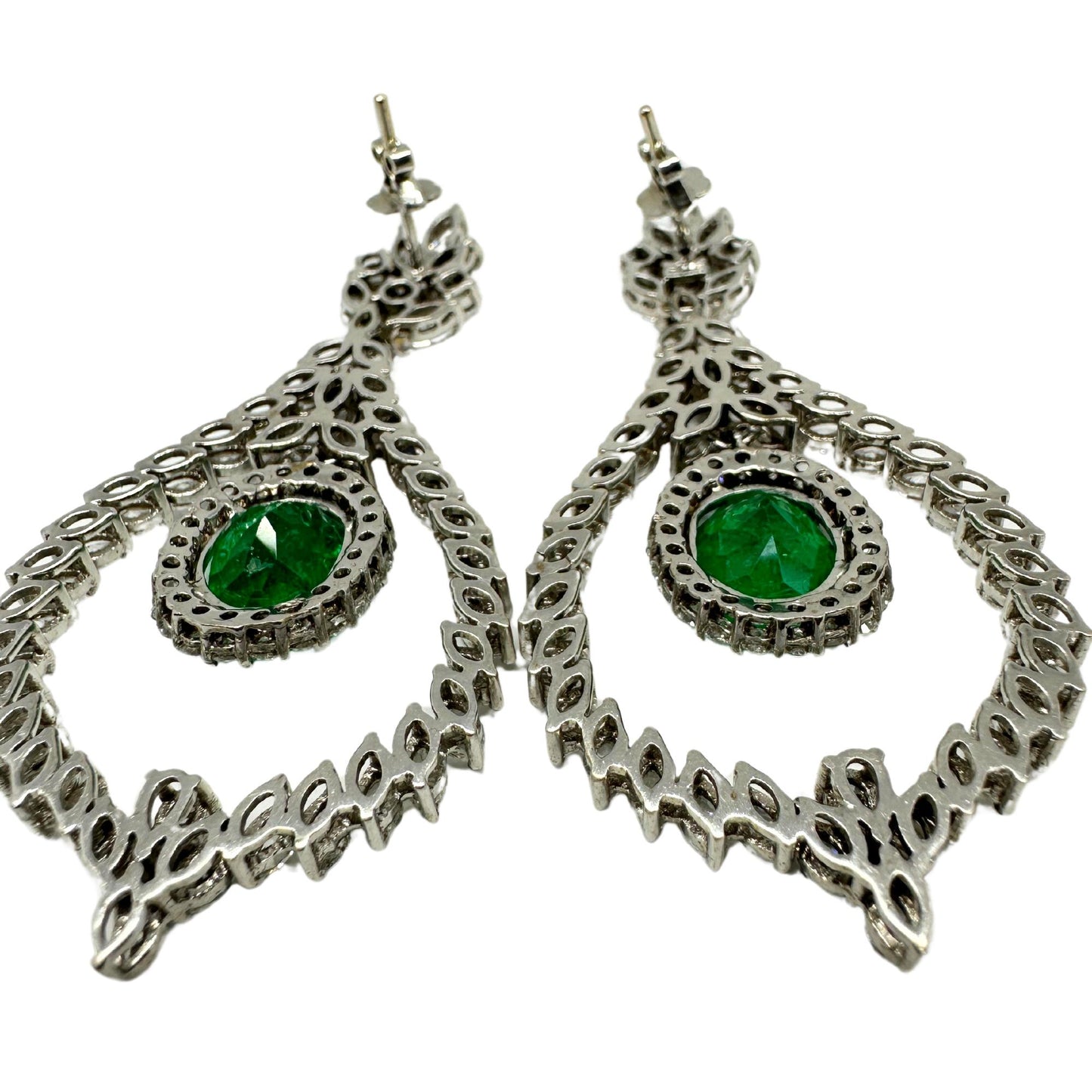 18K White Gold Diamond and Emerald Drop Earrings