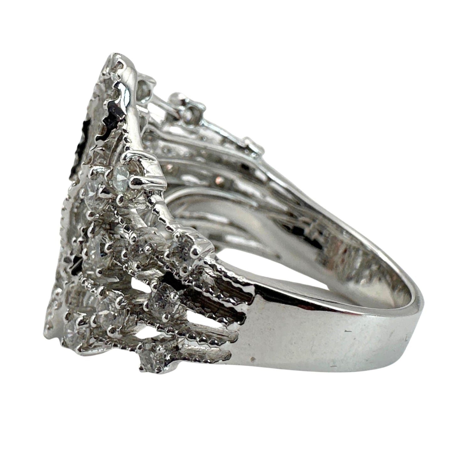 18k Diamond Ring