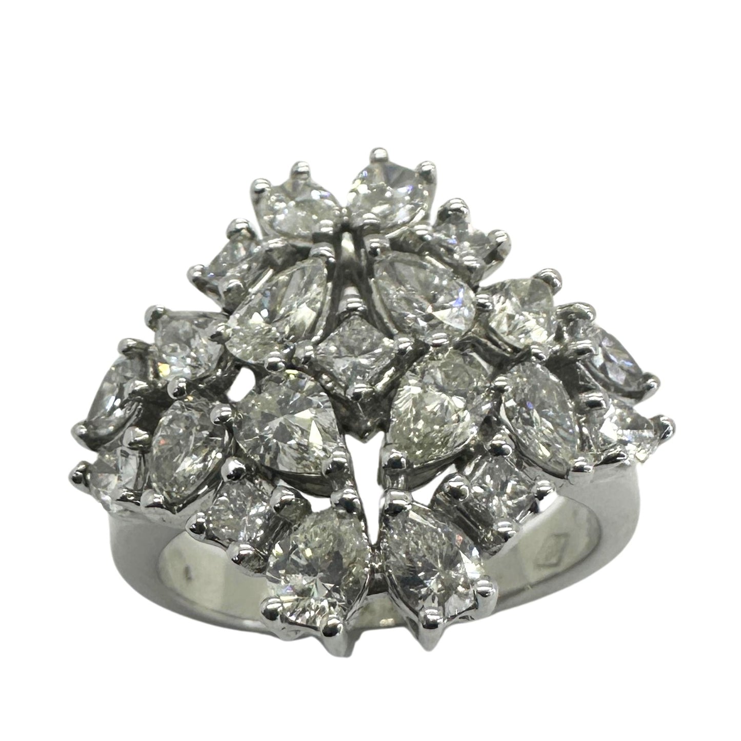 18k Pear Shaped Diamond Ring