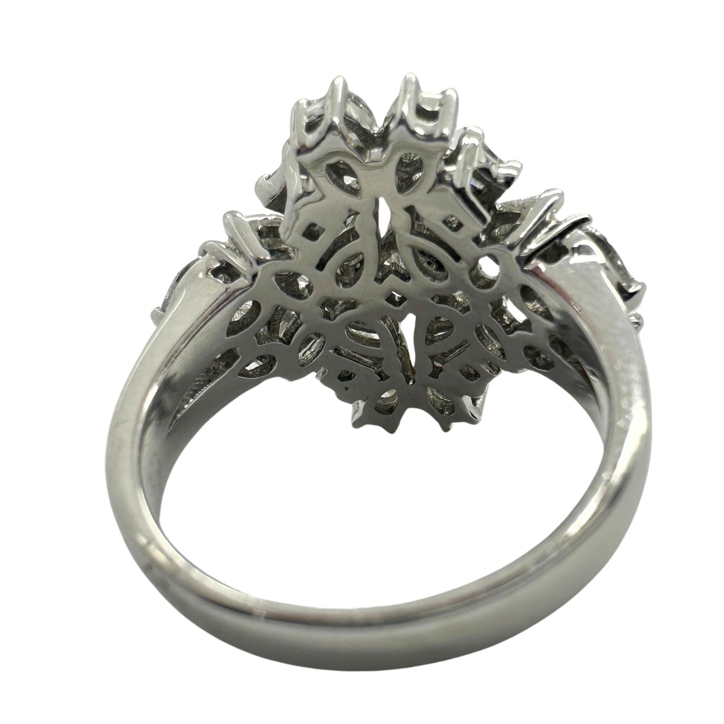 18k Pear Shaped Diamond Ring