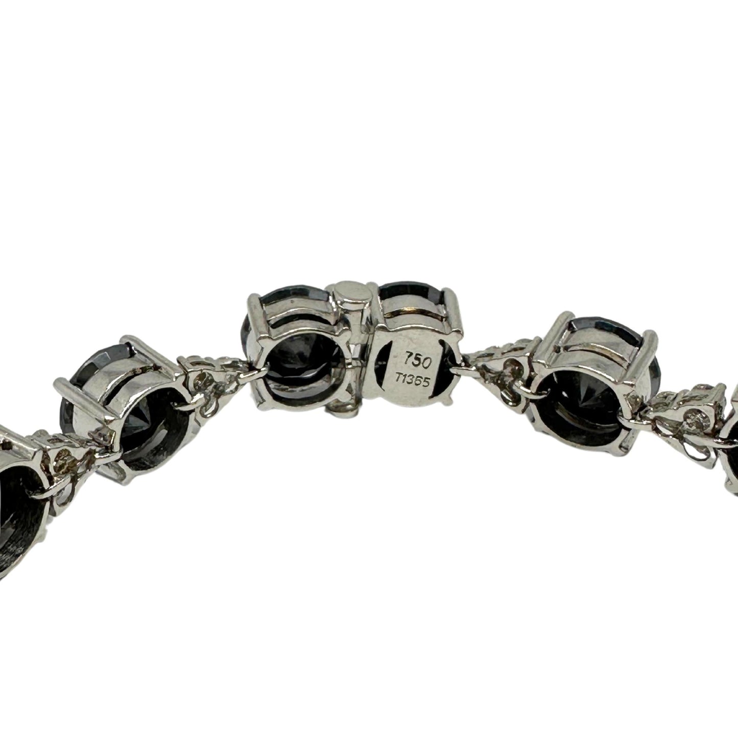 18k White Gold White and Black Diamond Bracelet