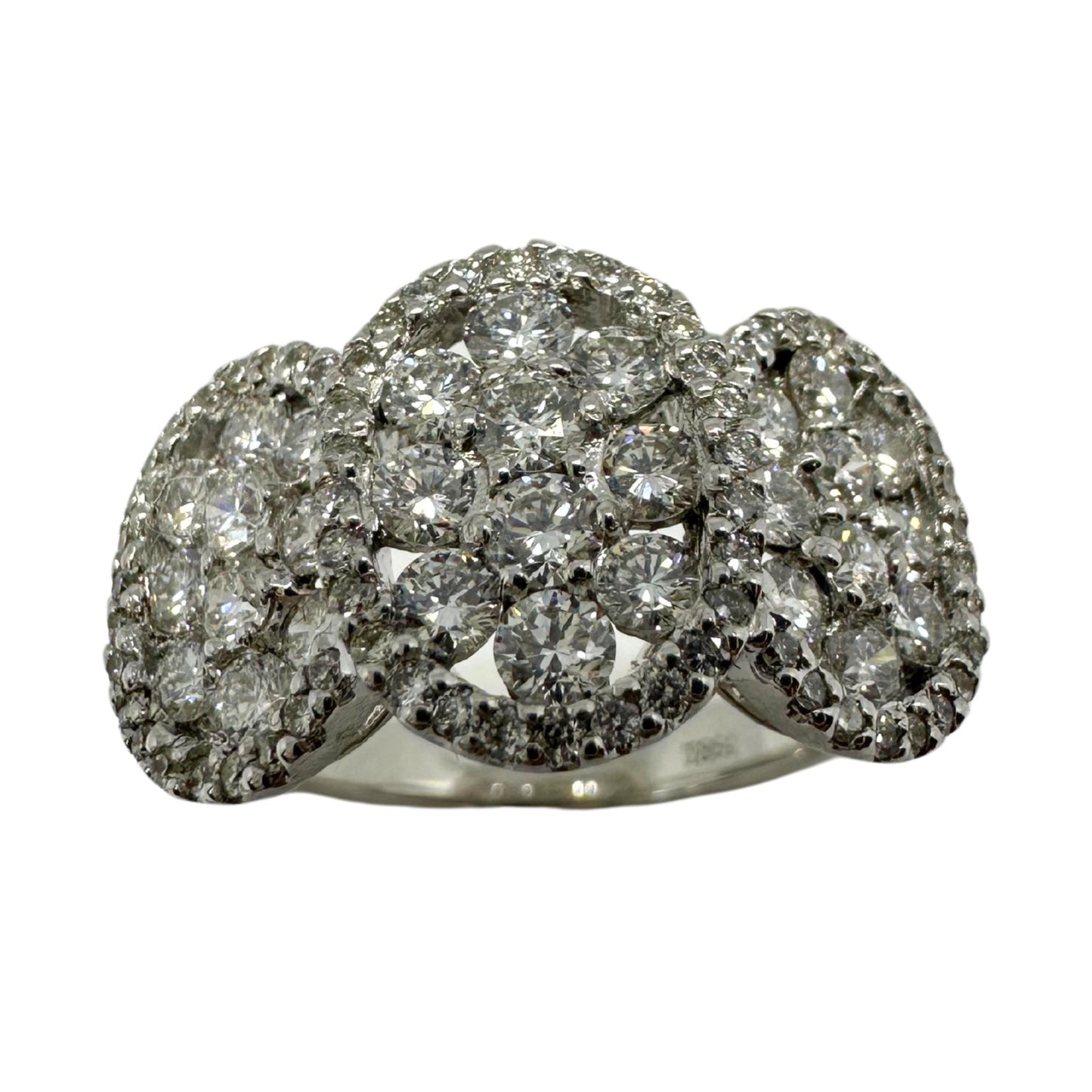 18K White Gold Diamond Cluster Ring
