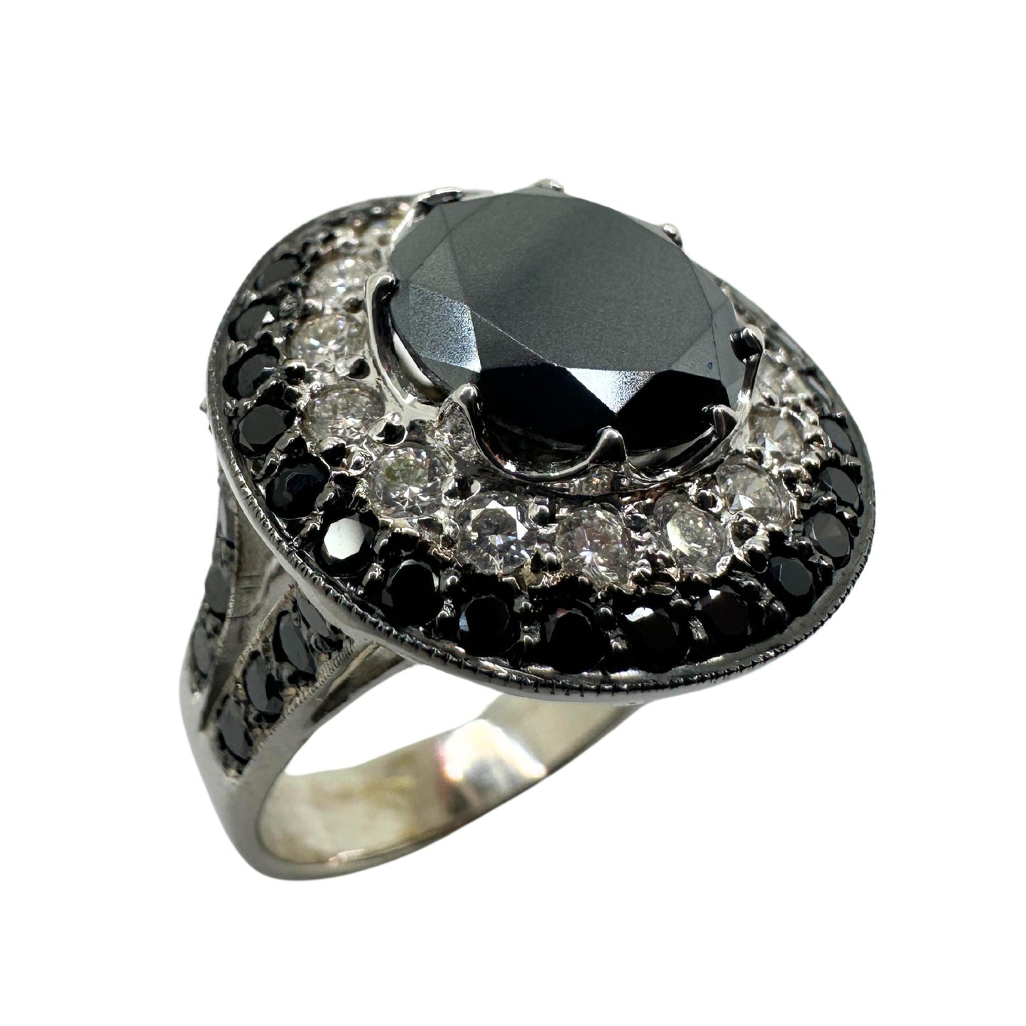 18k Black and White Diamond Ring