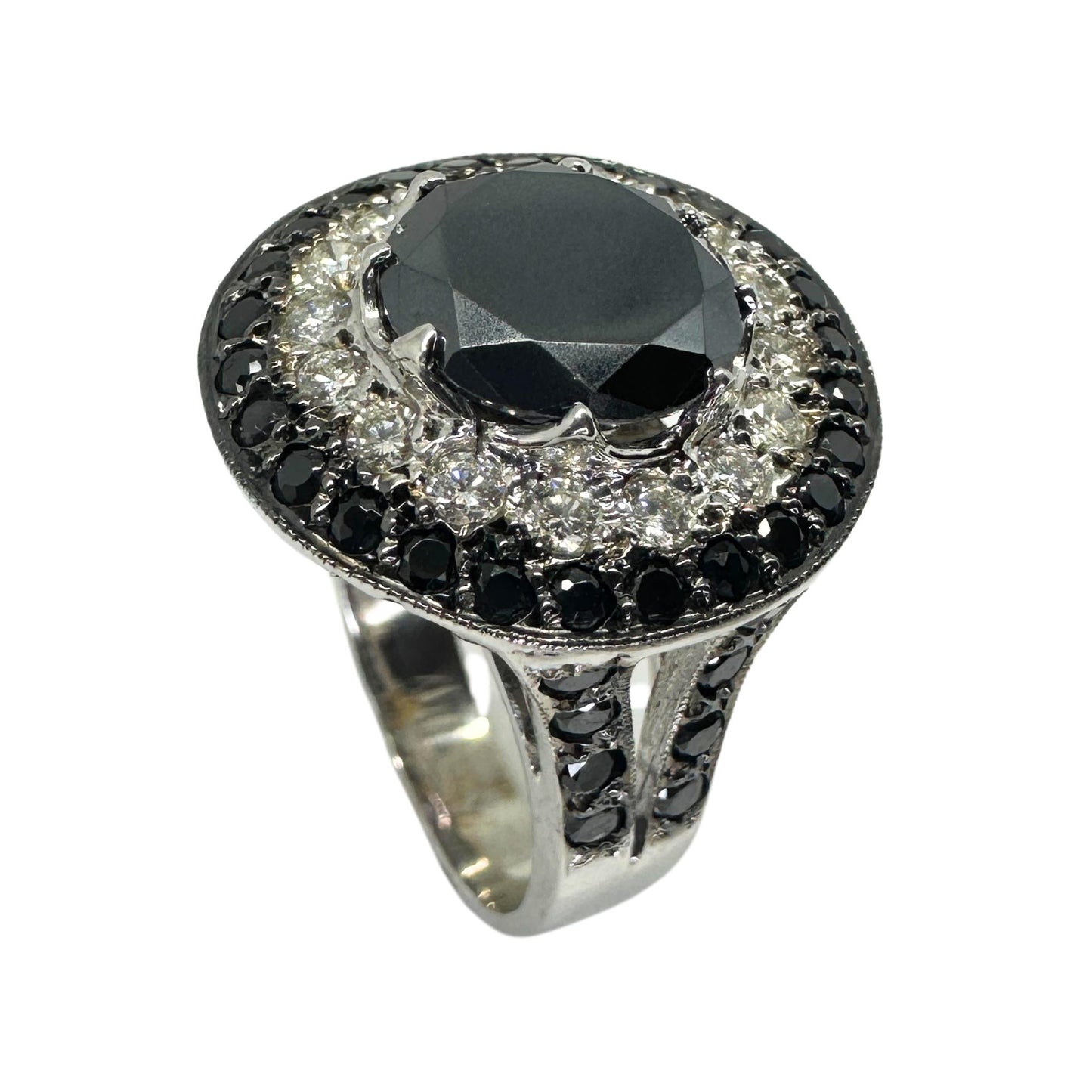 18k Black and White Diamond Ring