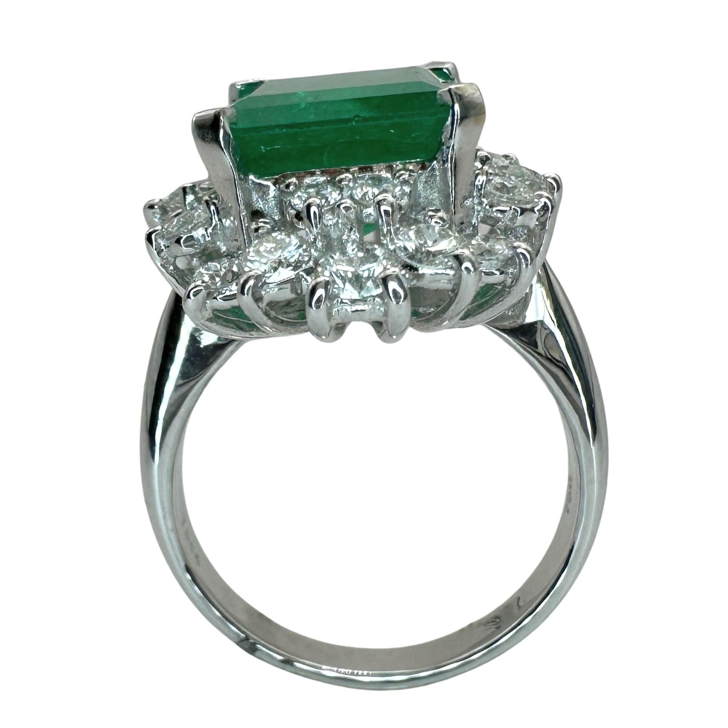 18k Diamond and Emerald Ring