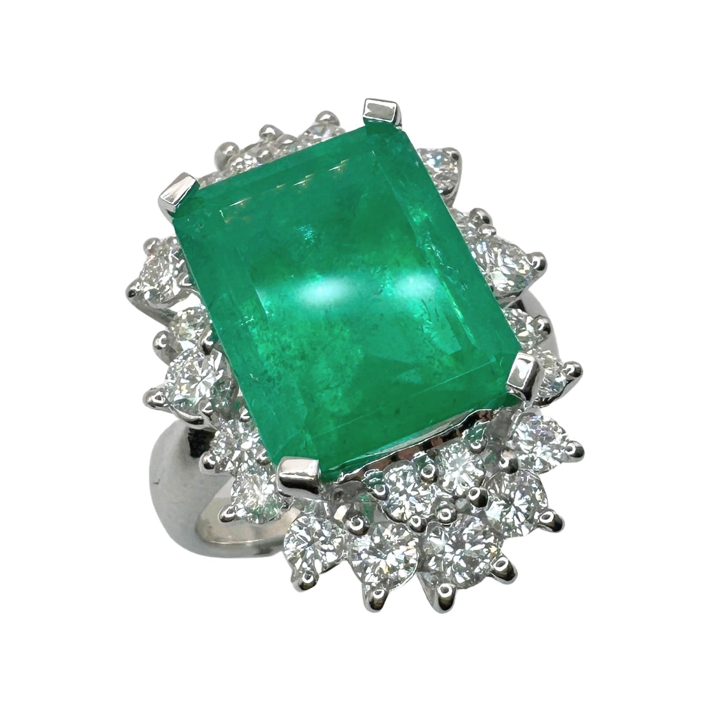 18k Diamond and Emerald Ring