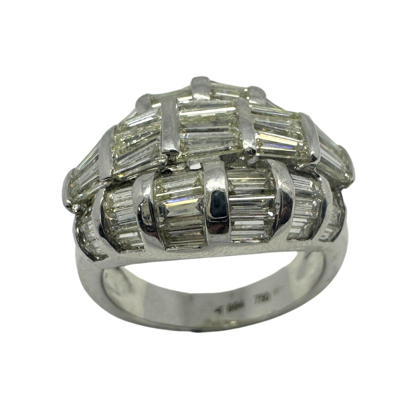 18k White Gold Baguette Cut Diamond Dome Ring