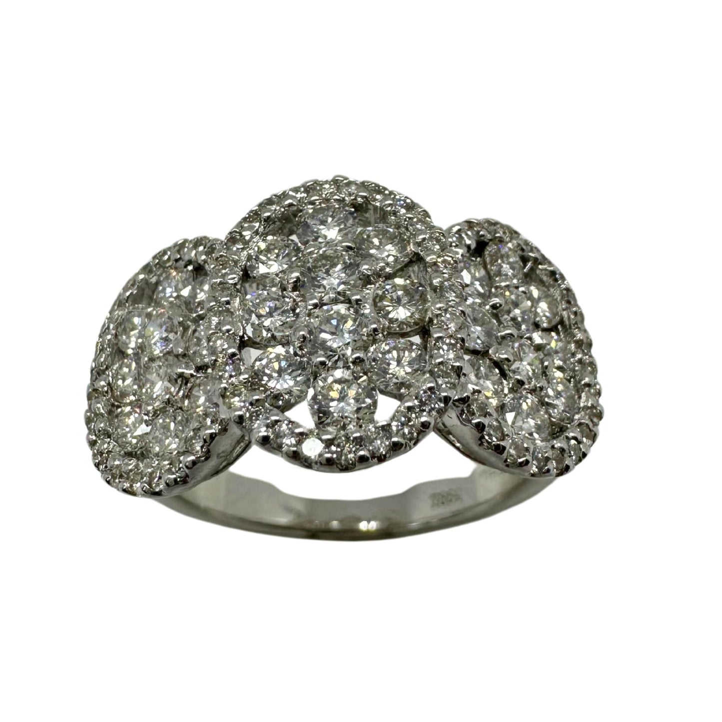 18K White Gold Diamond Cluster Ring