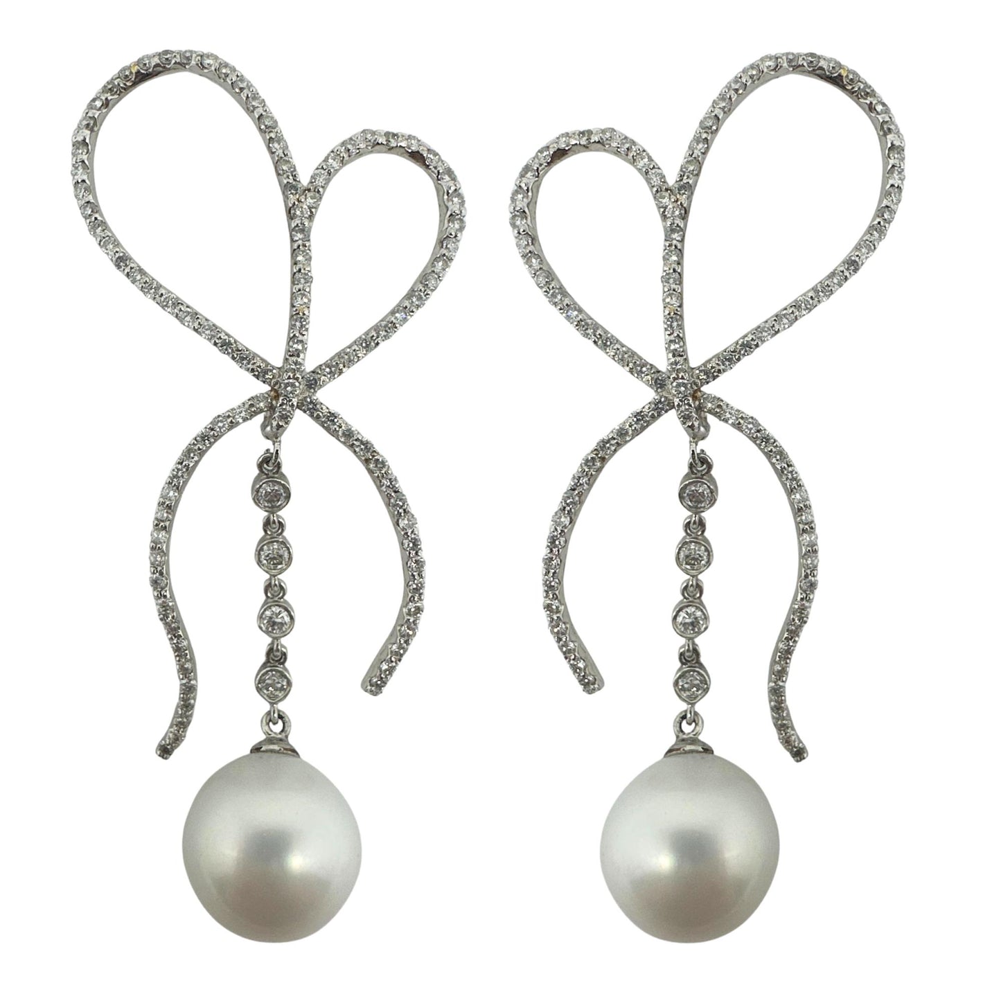 18K White Gold Diamond and Pearl Bow Earrings