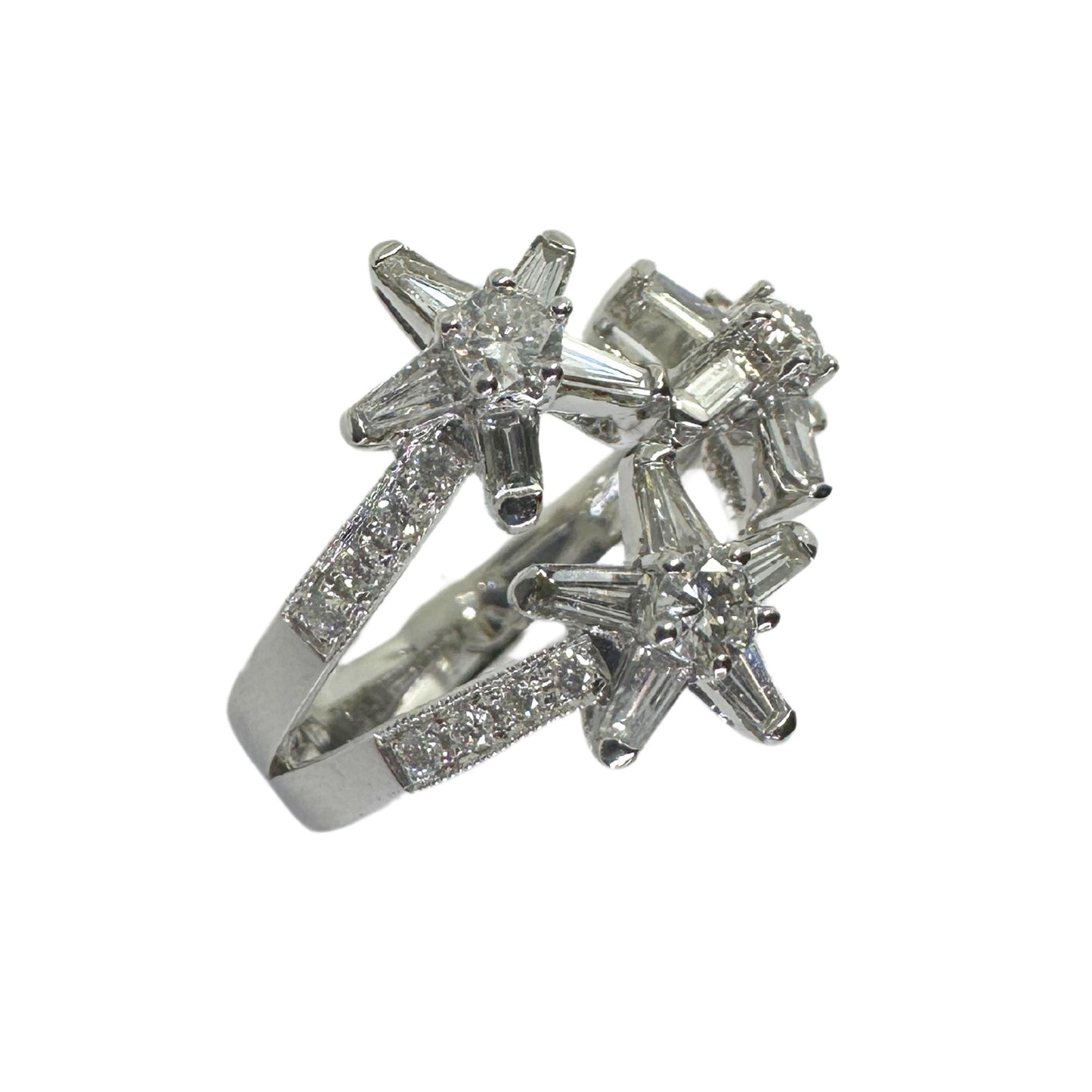 18k Trillion Cut Diamond Ring with Star Design