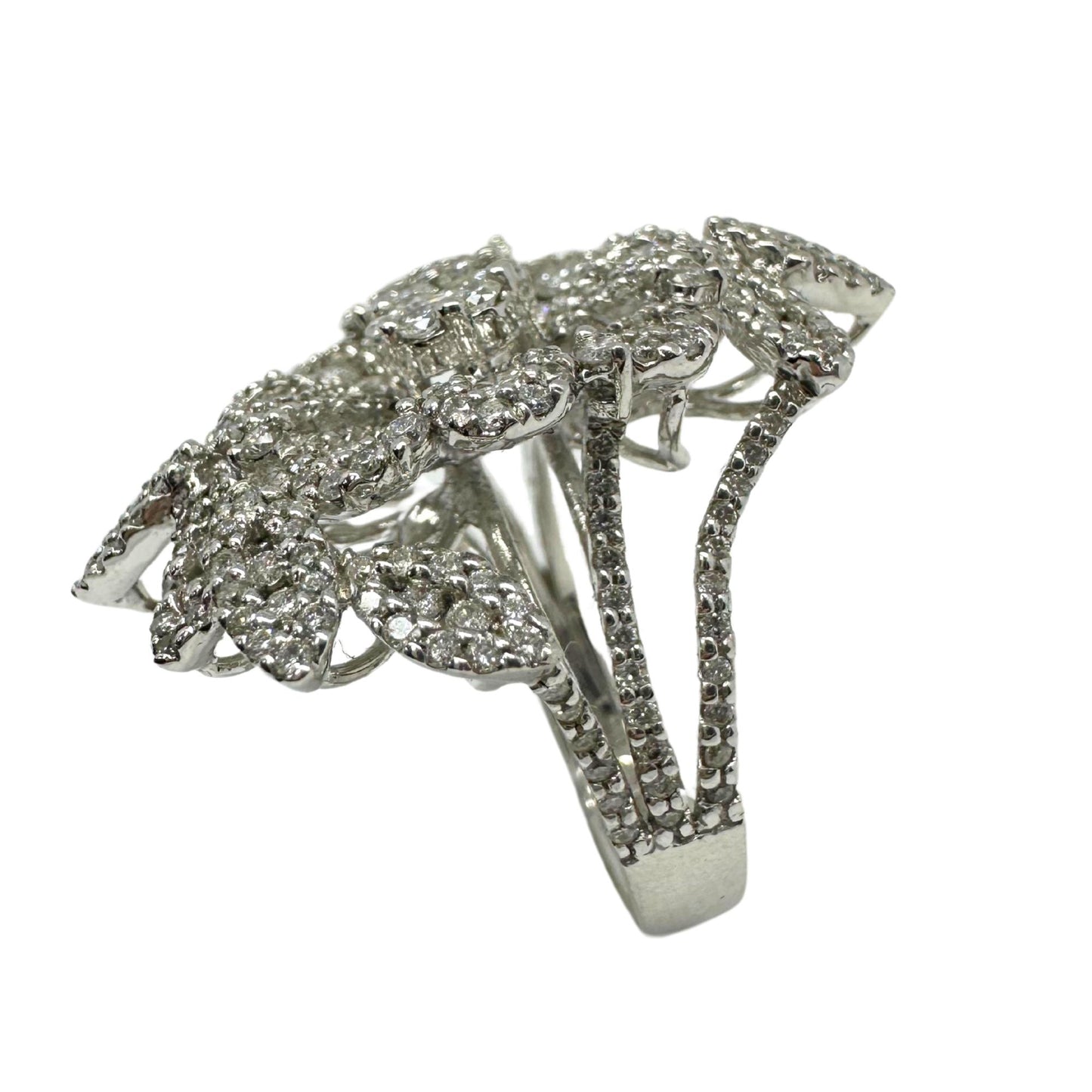 18K White Gold Diamond Flower Cocktail Ring