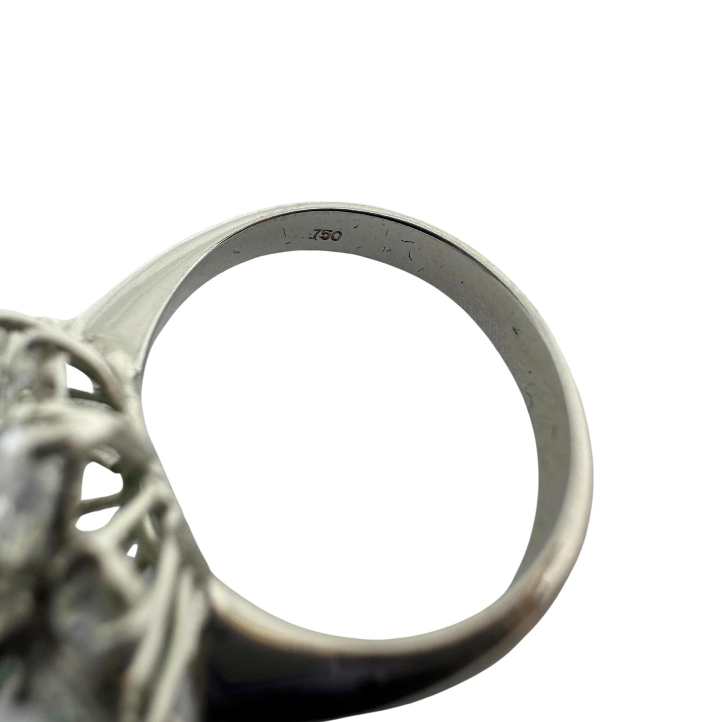 18k White Gold Diamond and Emerald Ring