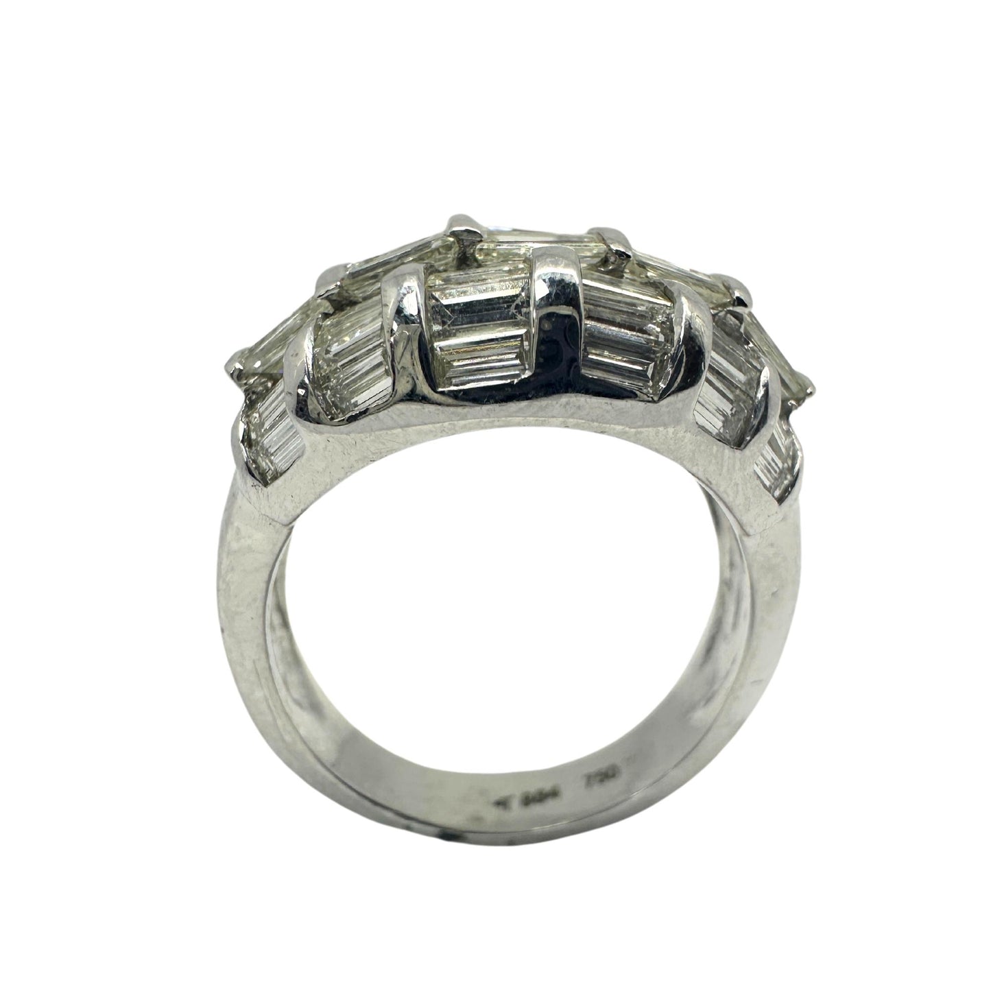 18k White Gold Baguette Cut Diamond Dome Ring