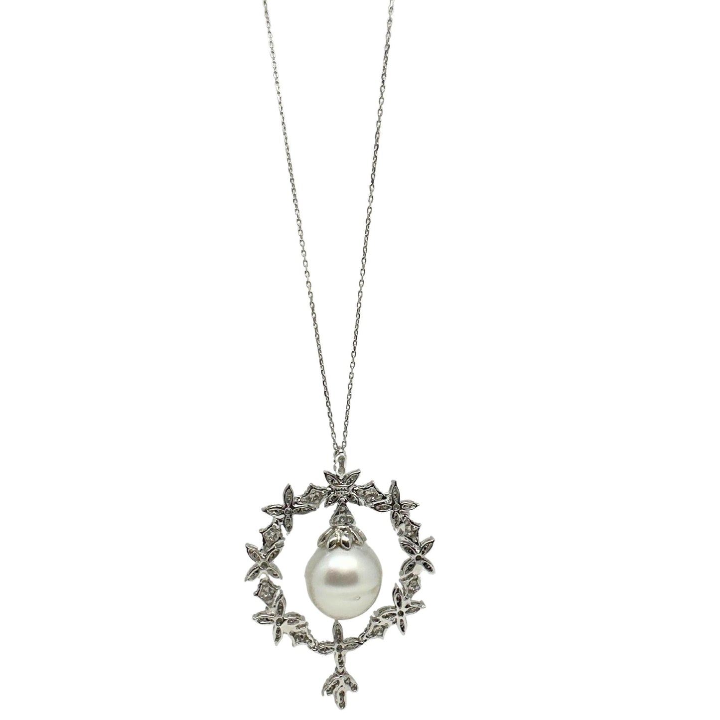18K White Gold Diamond and Pearl Pendant Necklace