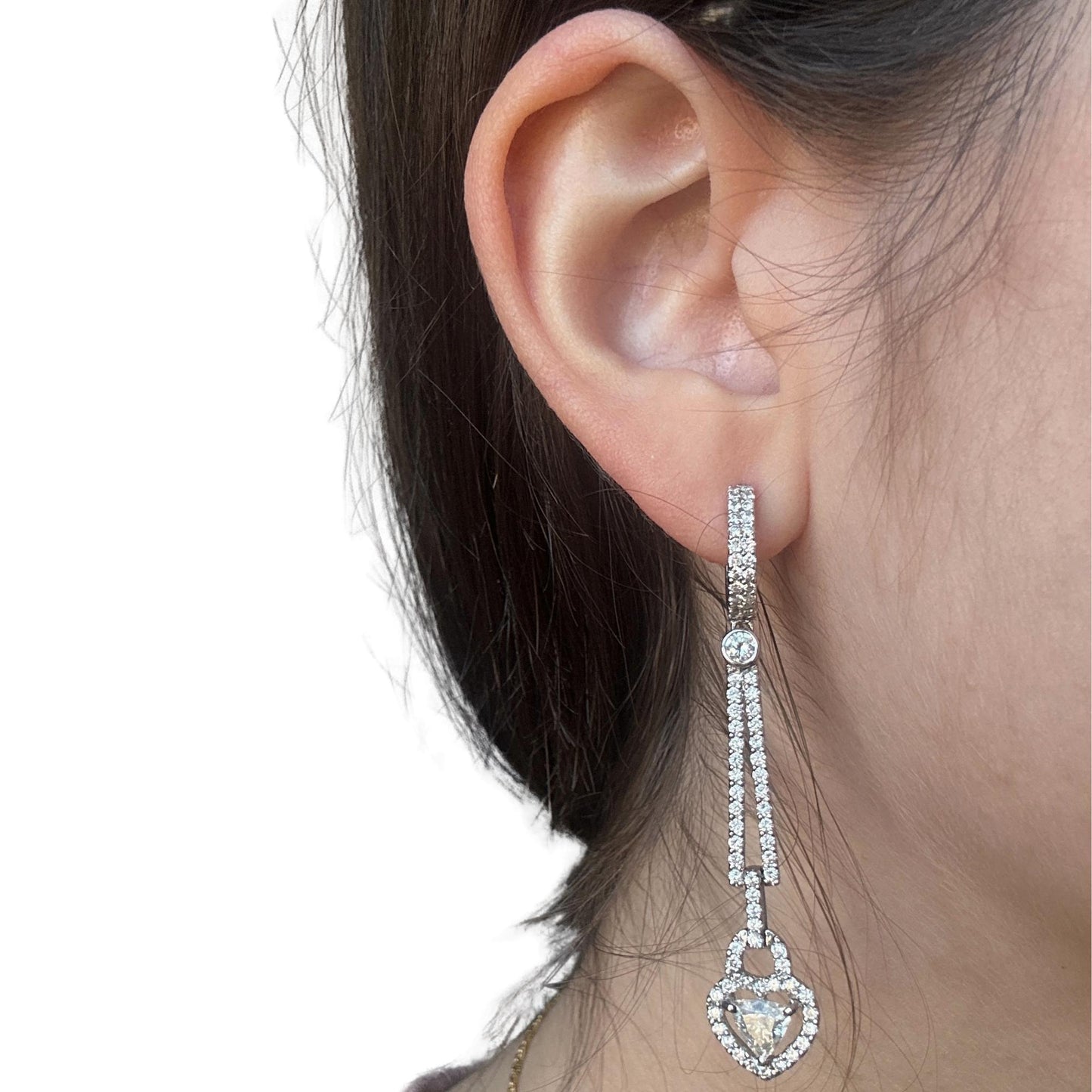 18K White Gold Trillion Cut Diamond Heart Drop Earrings