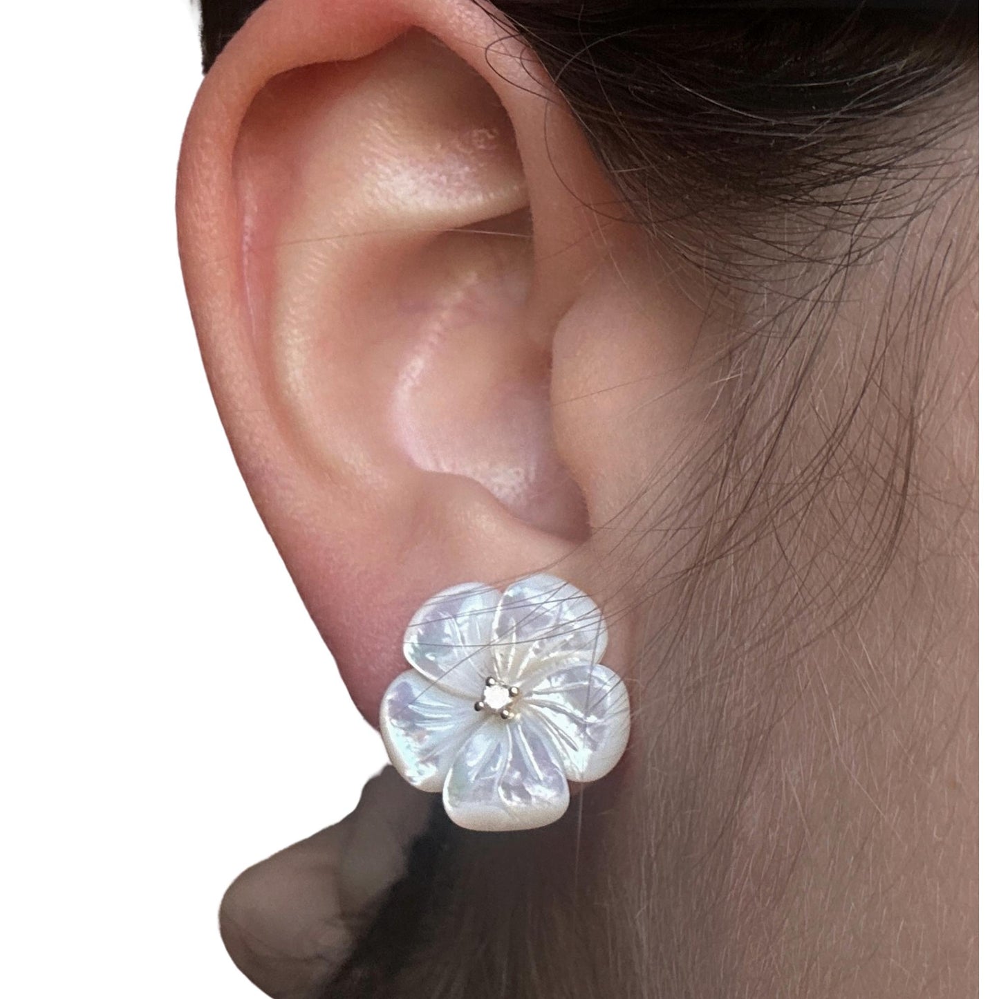 18K Yellow Gold Diamond and Mother of Pearl Stud Earrings