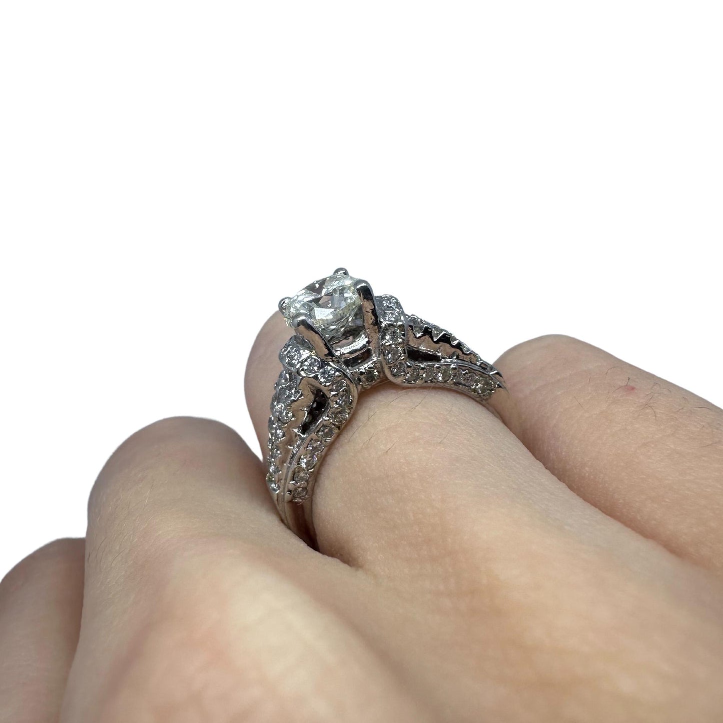 18K White Gold Diamond Engagement Ring