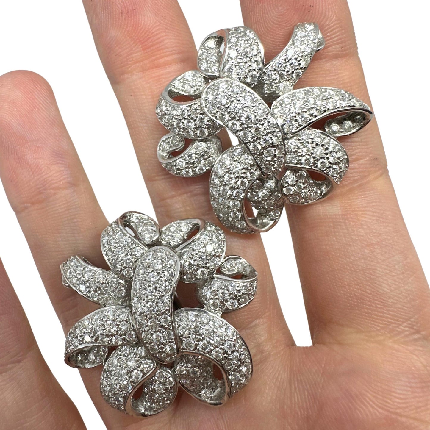 18K White Gold Diamond Earrings