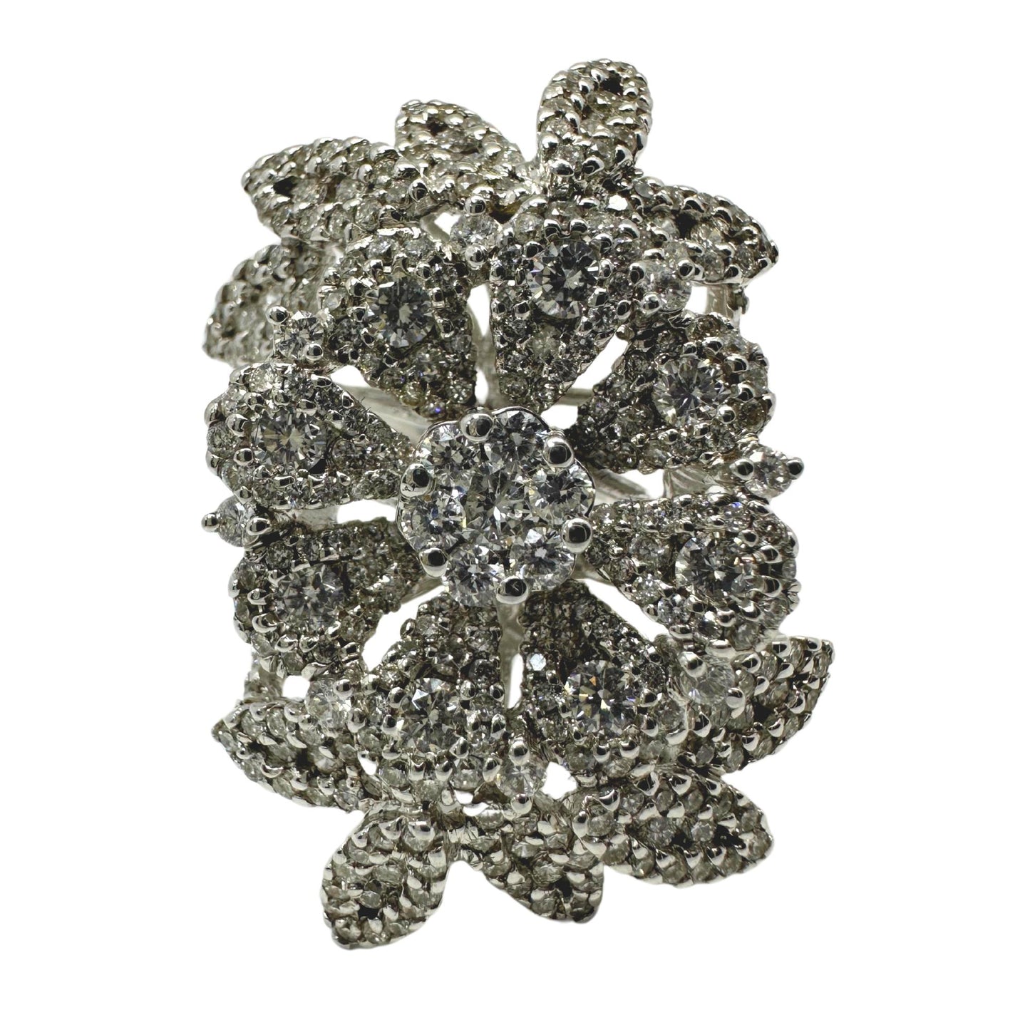 18K White Gold Diamond Flower Cocktail Ring