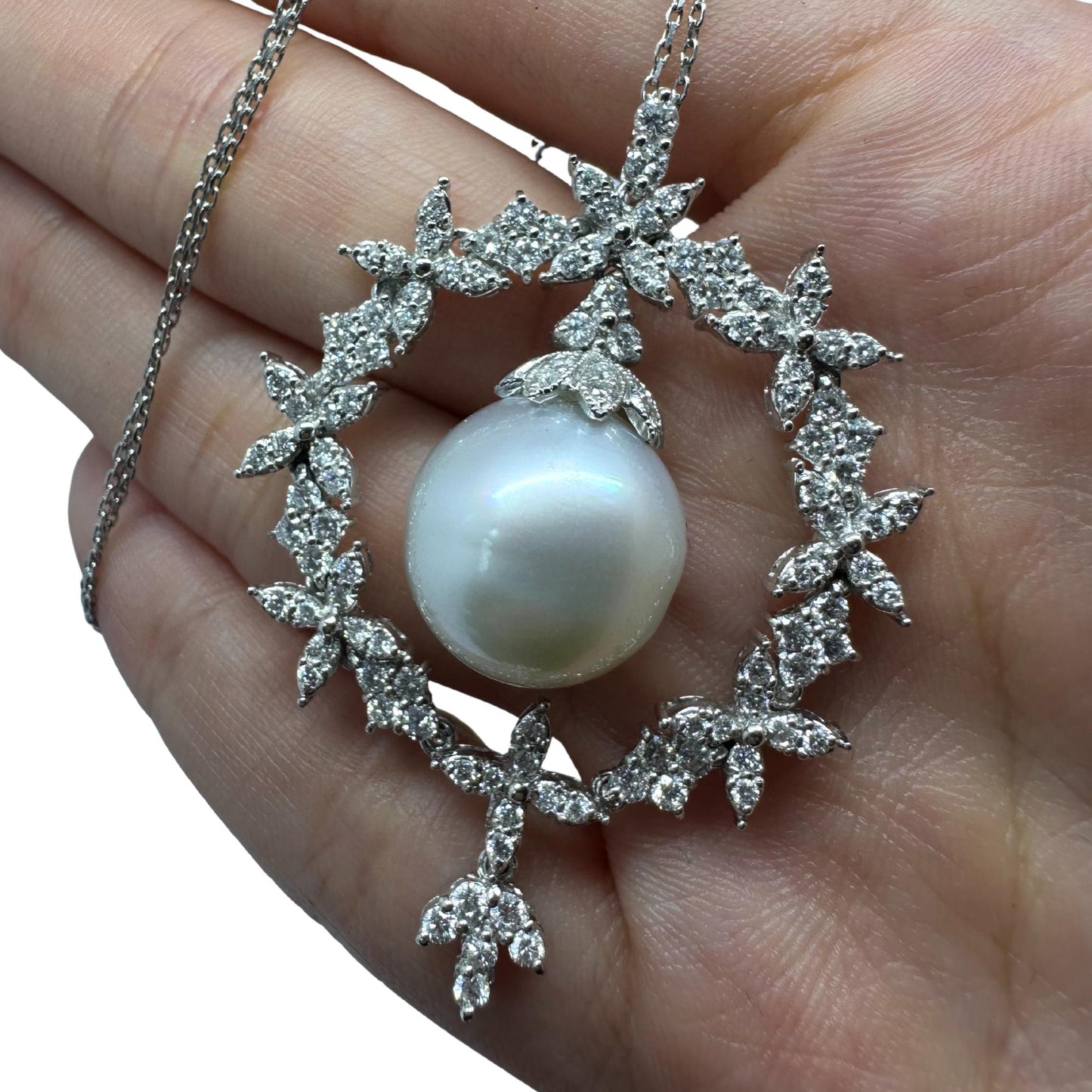 18K White Gold Diamond and Pearl Pendant Necklace