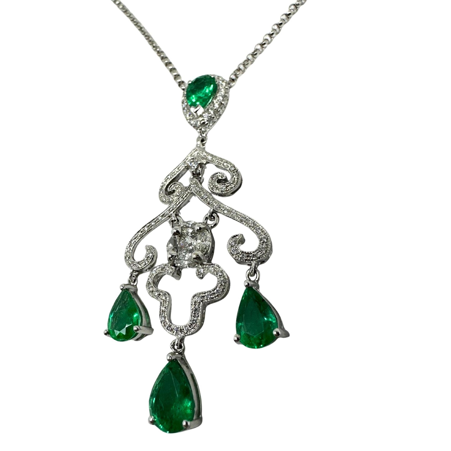 18K White Gold Diamond and Emerald Pendant Necklace