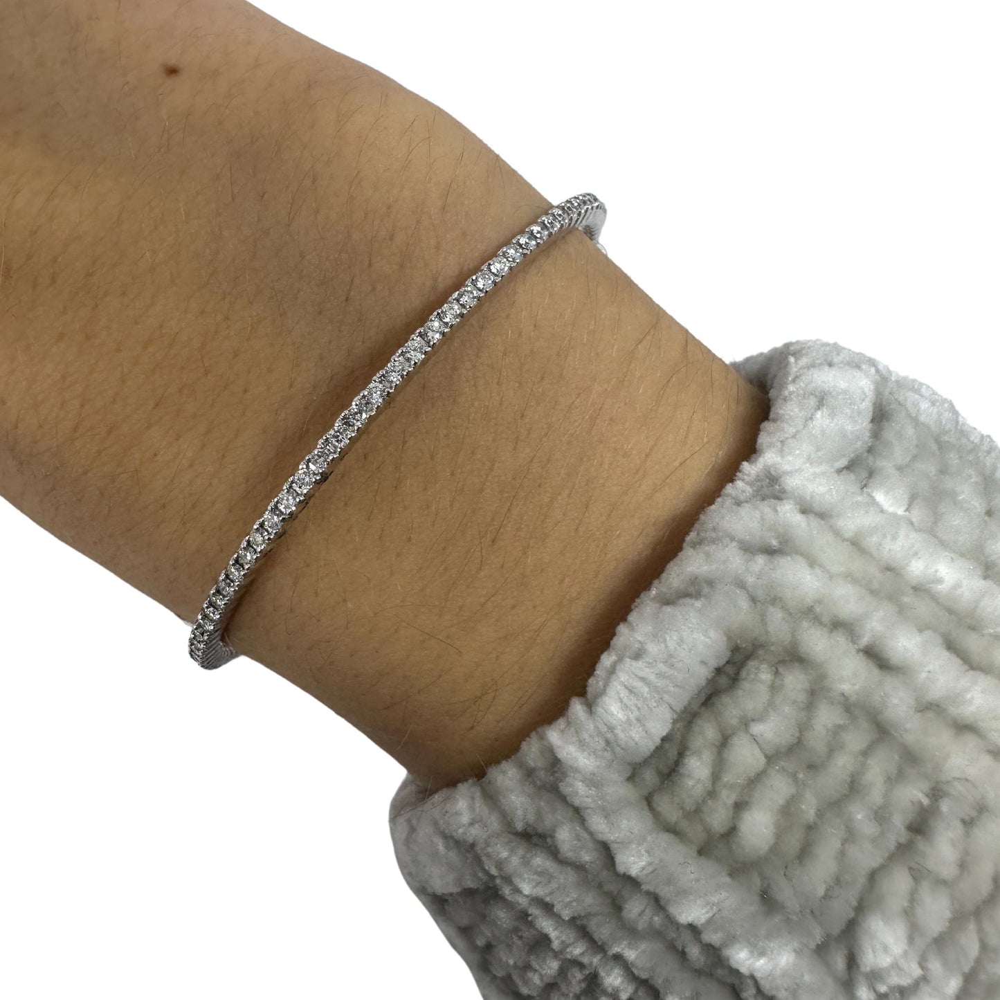 14K White Gold Diamond Bangle