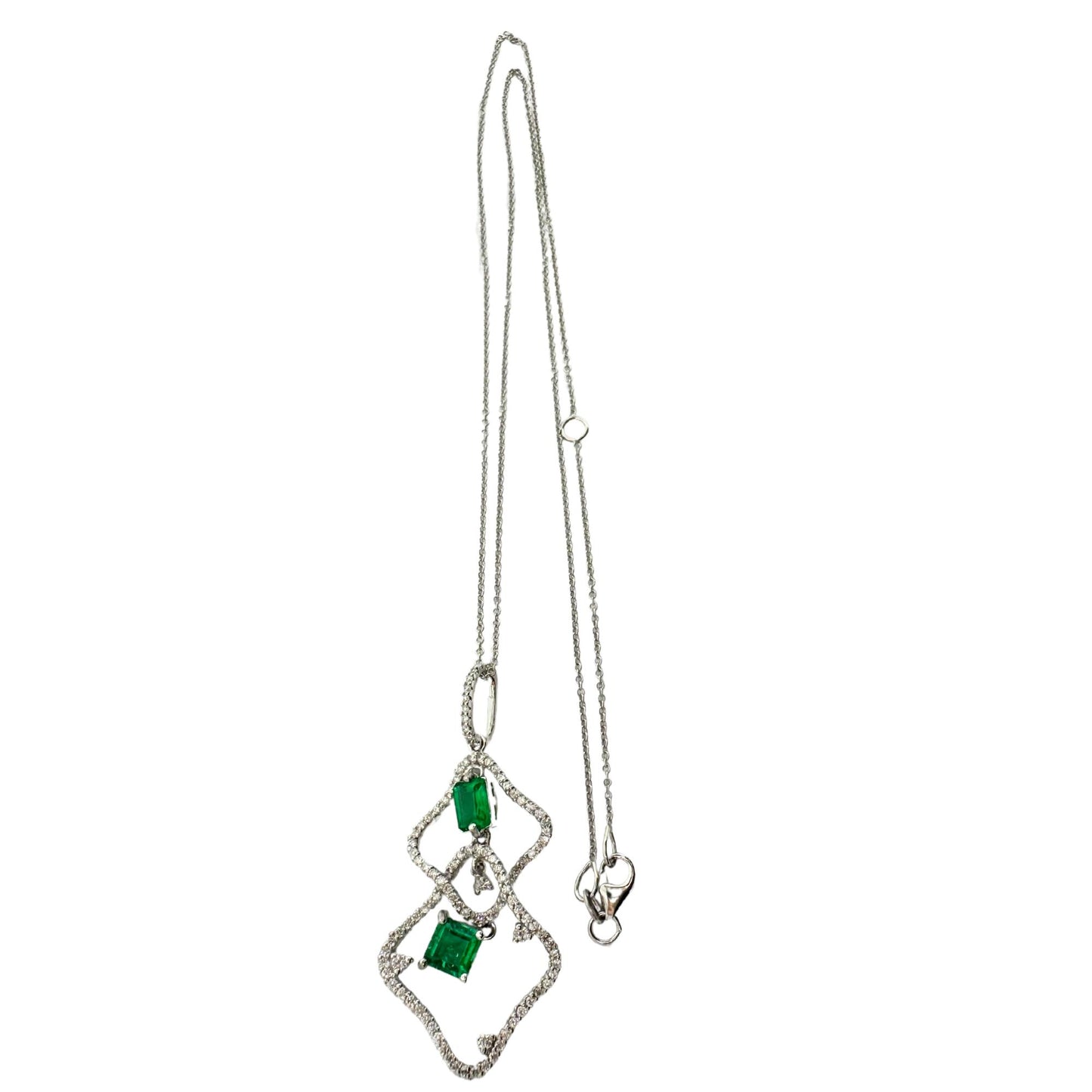 18K White Gold Diamond and Emerald Pendant Necklace