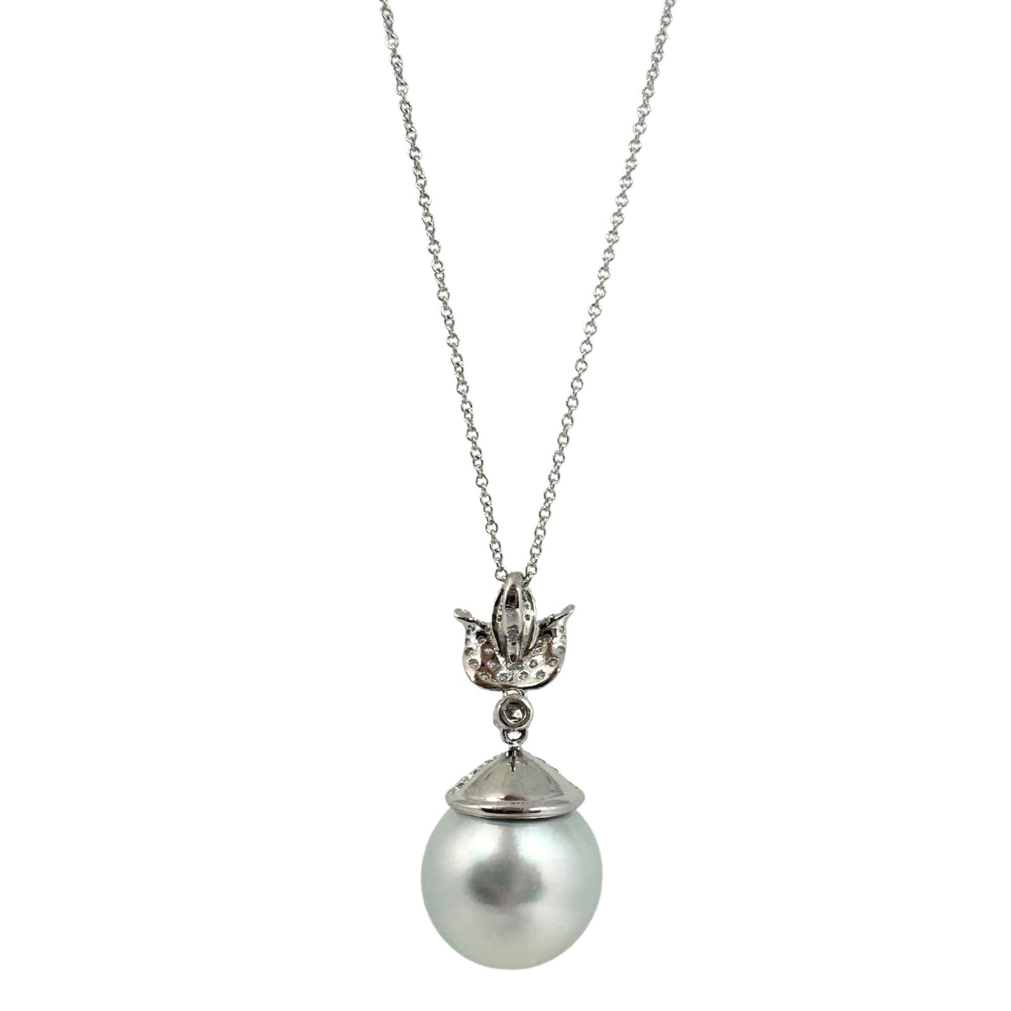 18K White Gold Diamond and Pearl Pendant Necklace