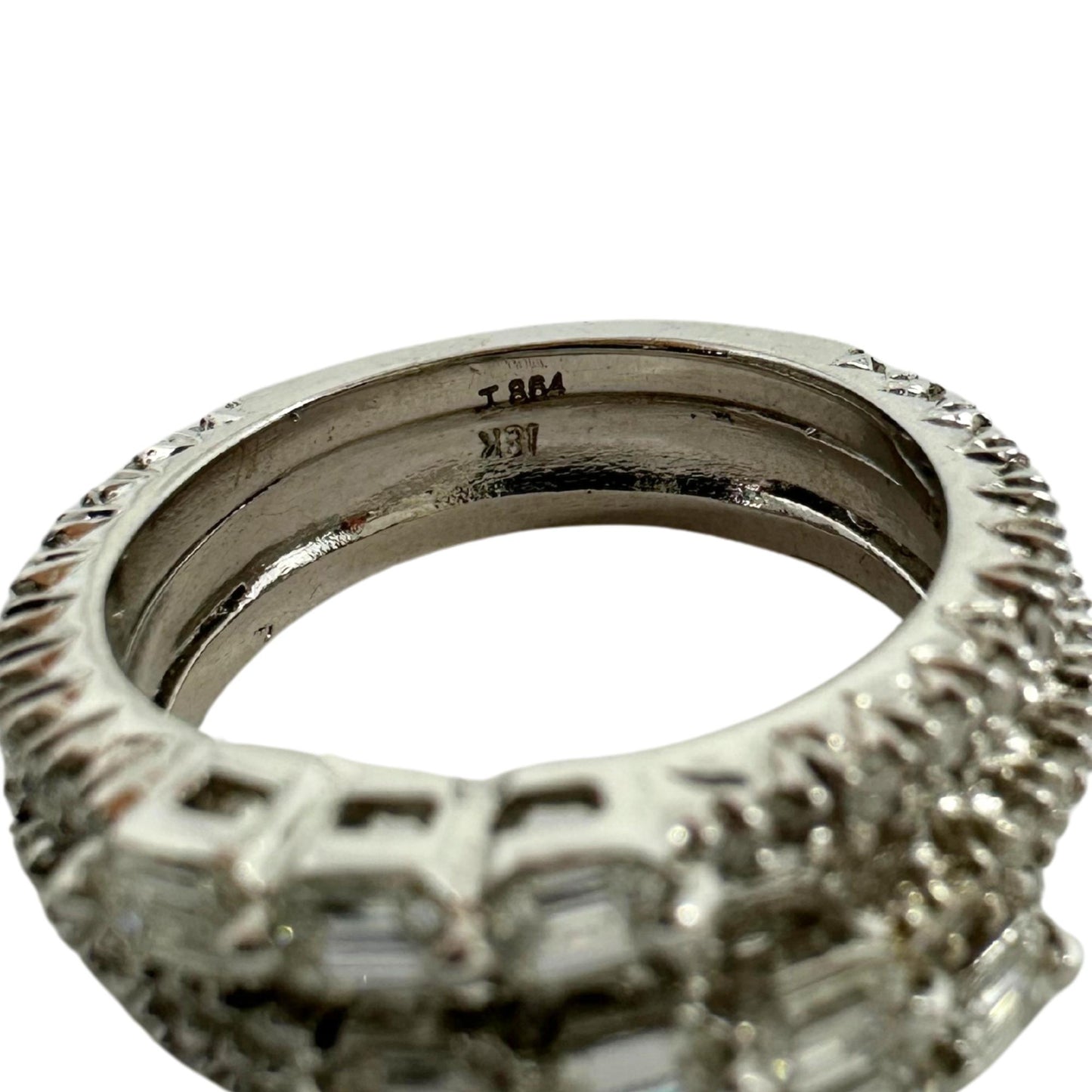 18K White Gold Emerald Cut Diamond Band Ring.