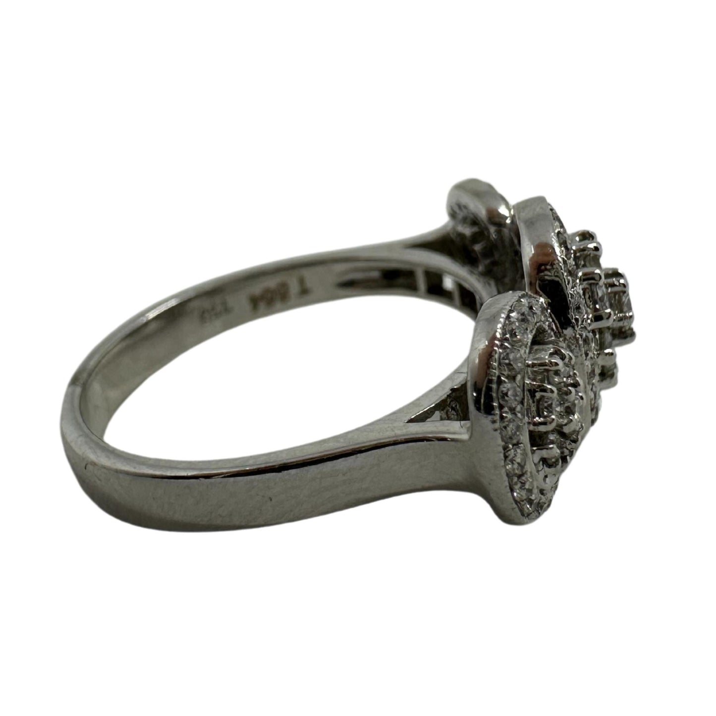 18k White Gold Diamond Cluster Ring