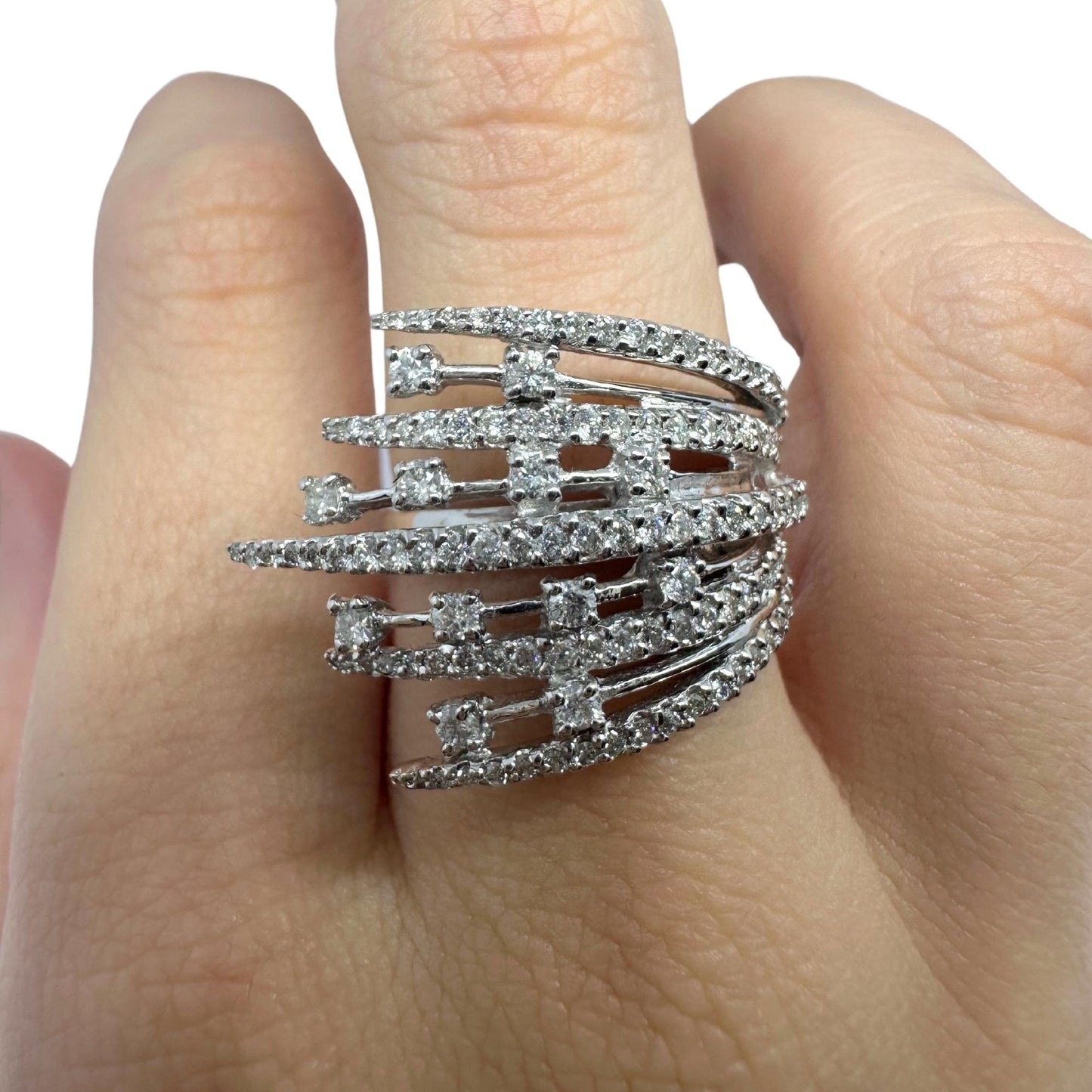 18k White Gold Diamond Ring