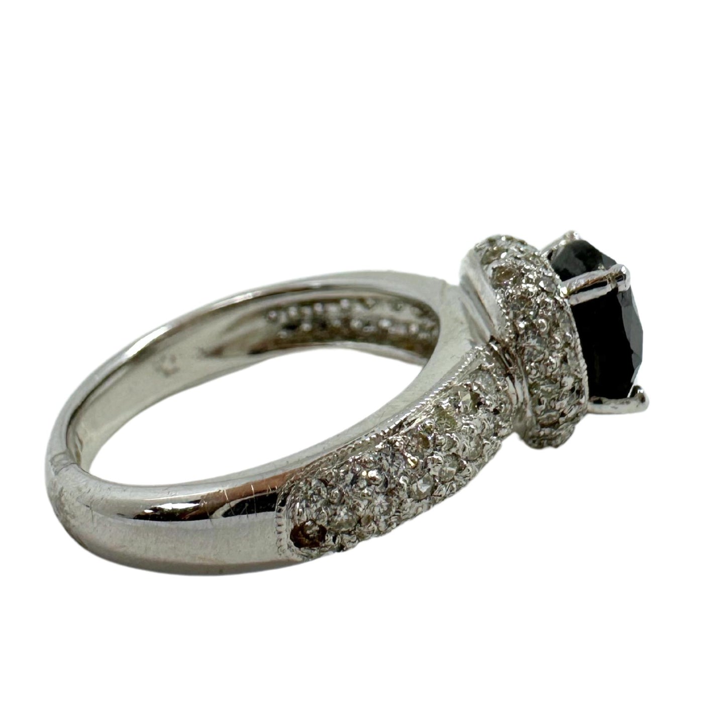 18K White Gold Black and White Diamond Ring