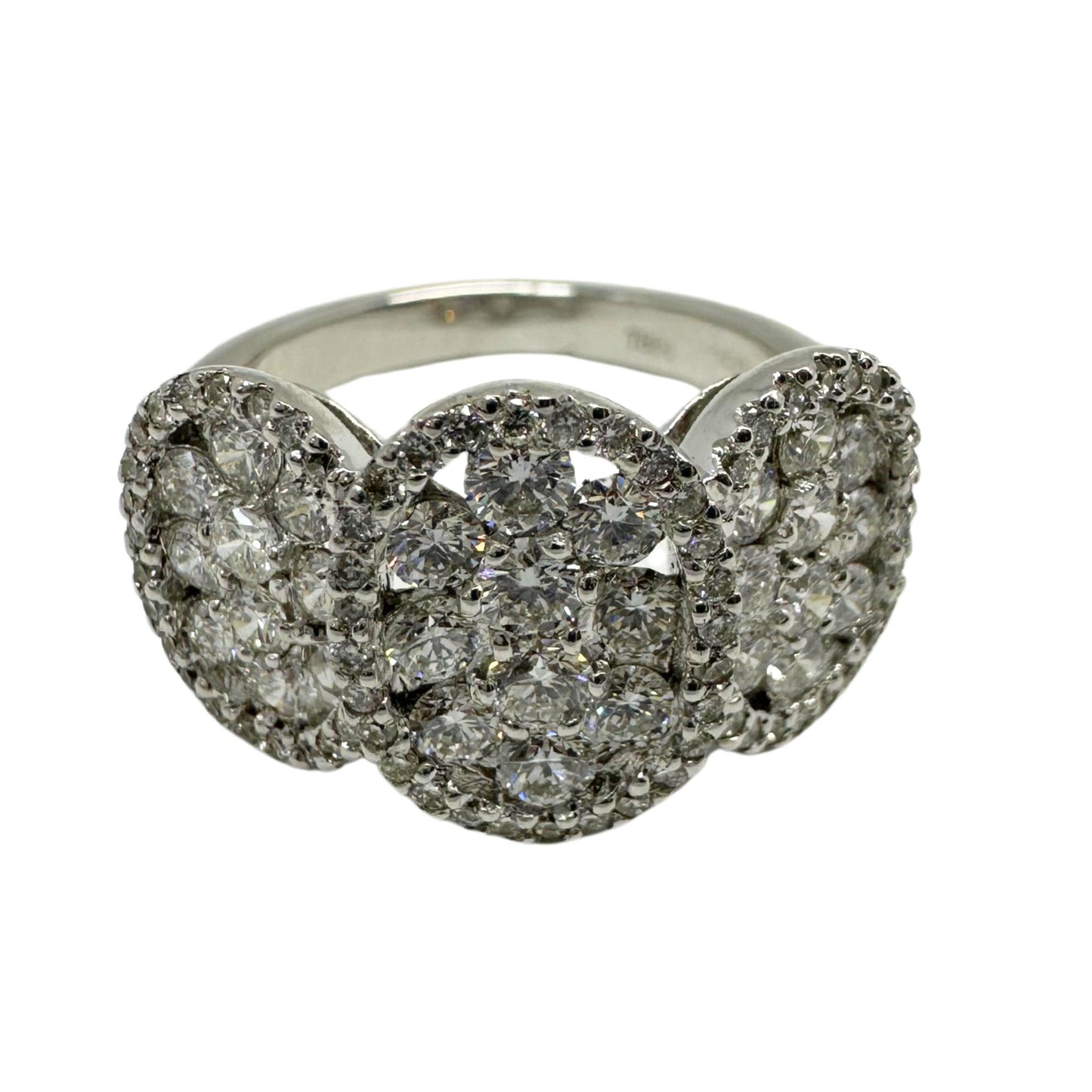 18K White Gold Diamond Cluster Ring