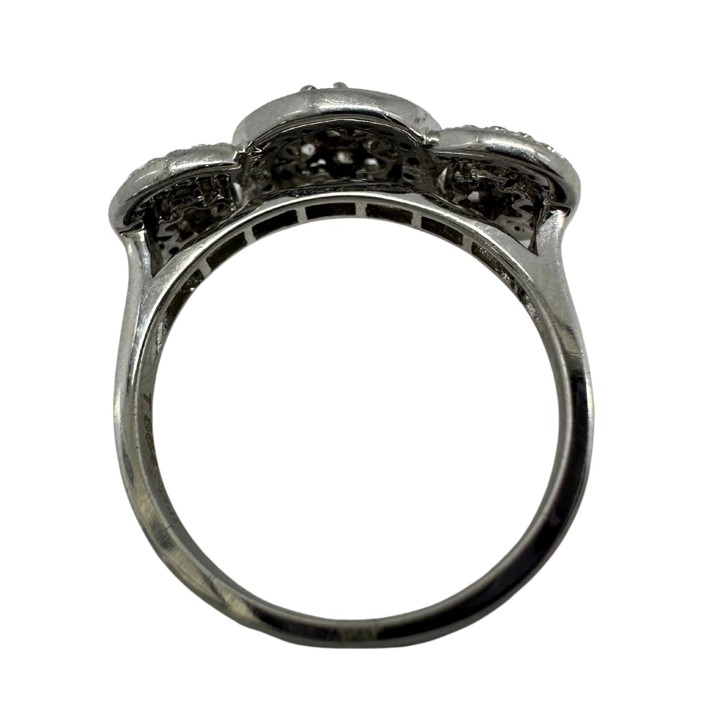 18k White Gold Diamond Cluster Ring