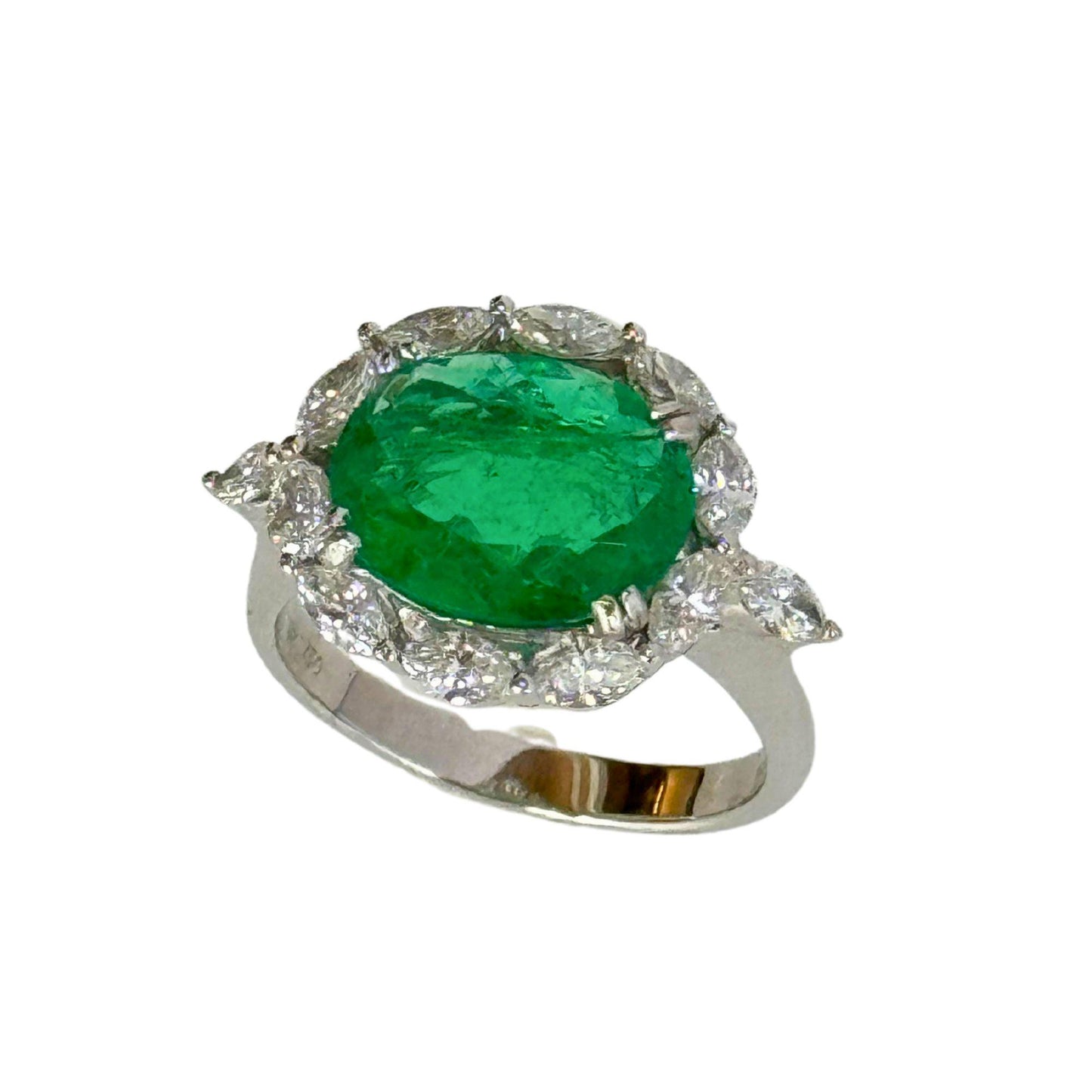 18k Diamond and Emerald Ring